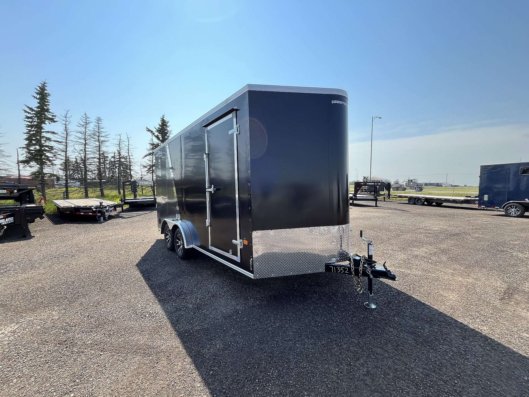 2026 Royal 7.5'x18' Enclosed Cargo w/ Aluminum Wheels