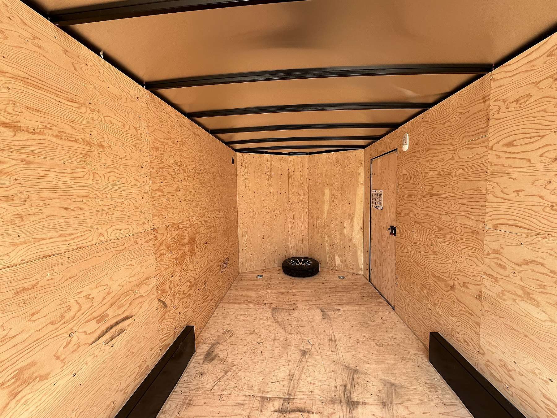 2026 Royal 7.5'x18' Enclosed Cargo w/ Aluminum Wheels