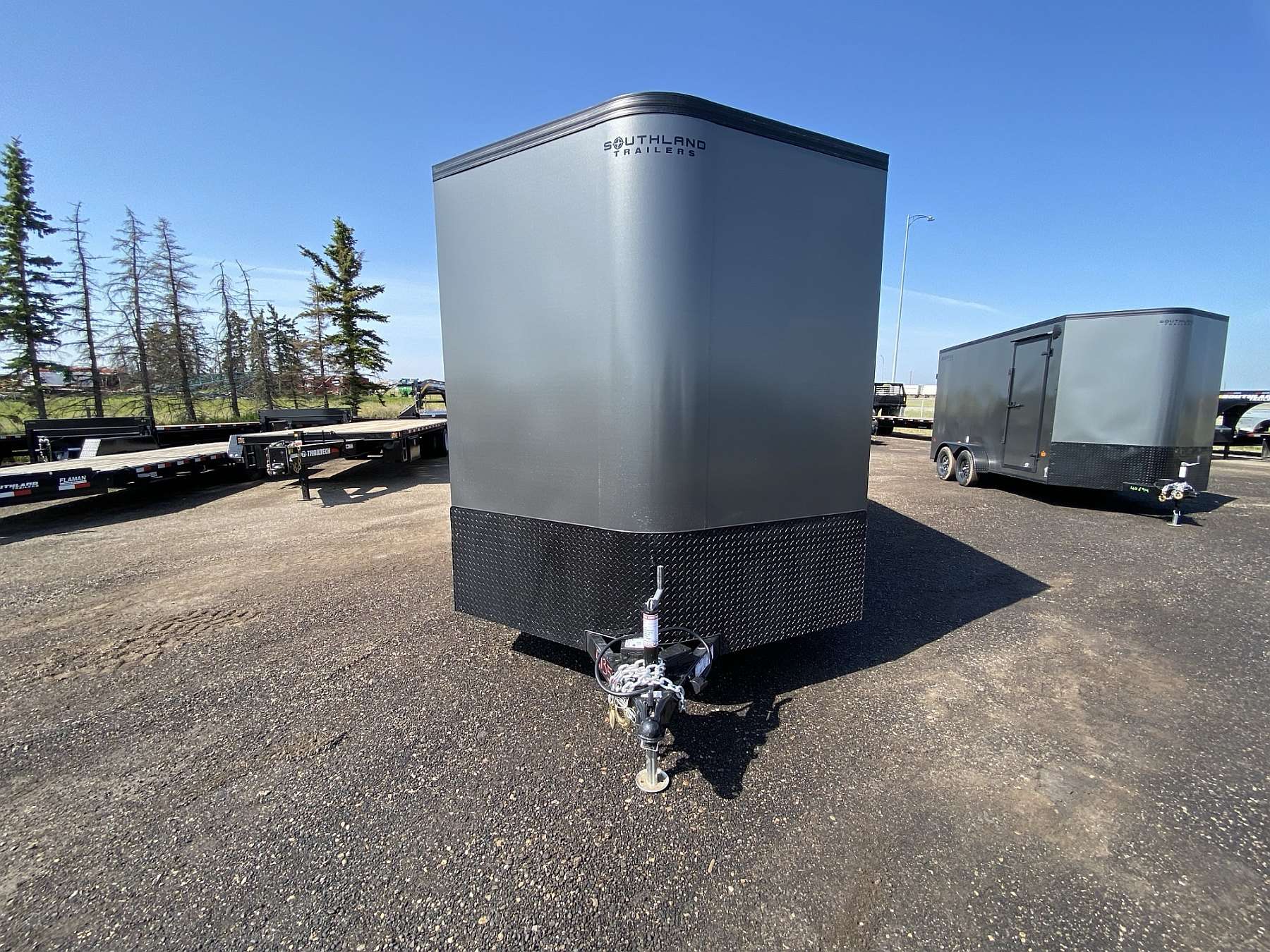 2026 Royal 7.5'x18' Enclosed Cargo w/ Blackout Package