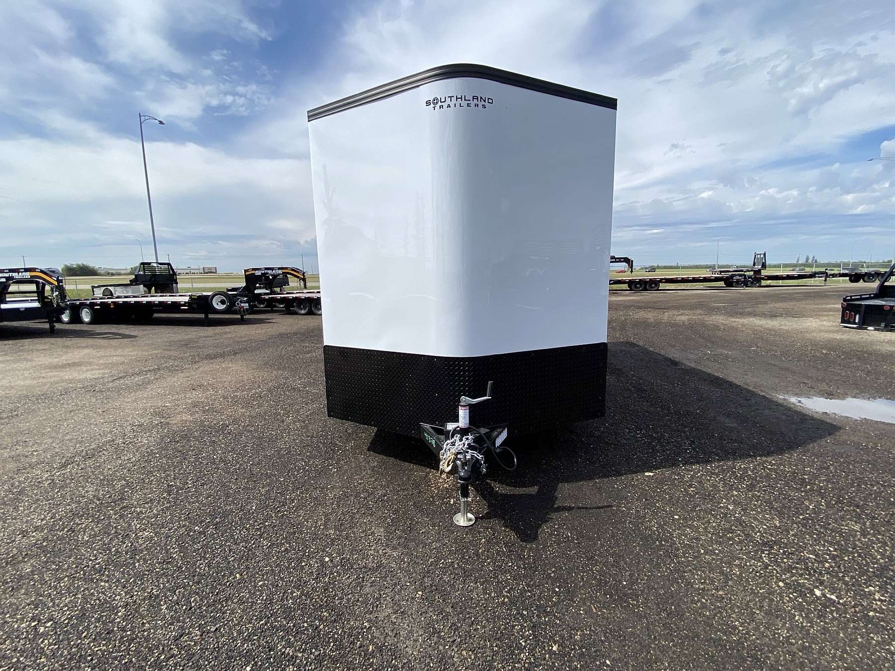 2026 Royal 7.5'x18' Enclosed Cargo w/ Blackout Package
