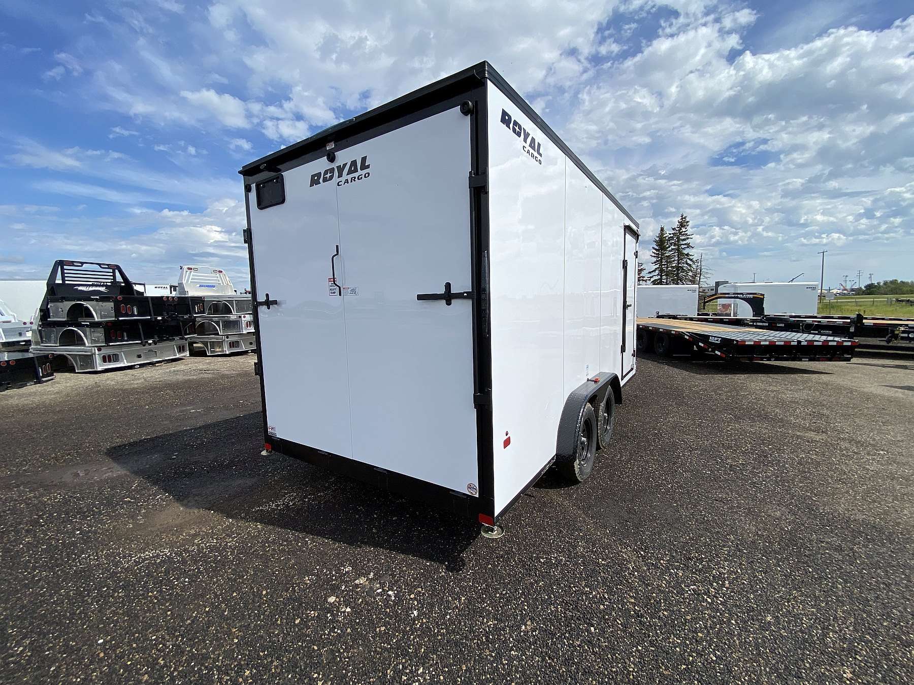 2026 Royal 7.5'x18' Enclosed Cargo w/ Blackout Package