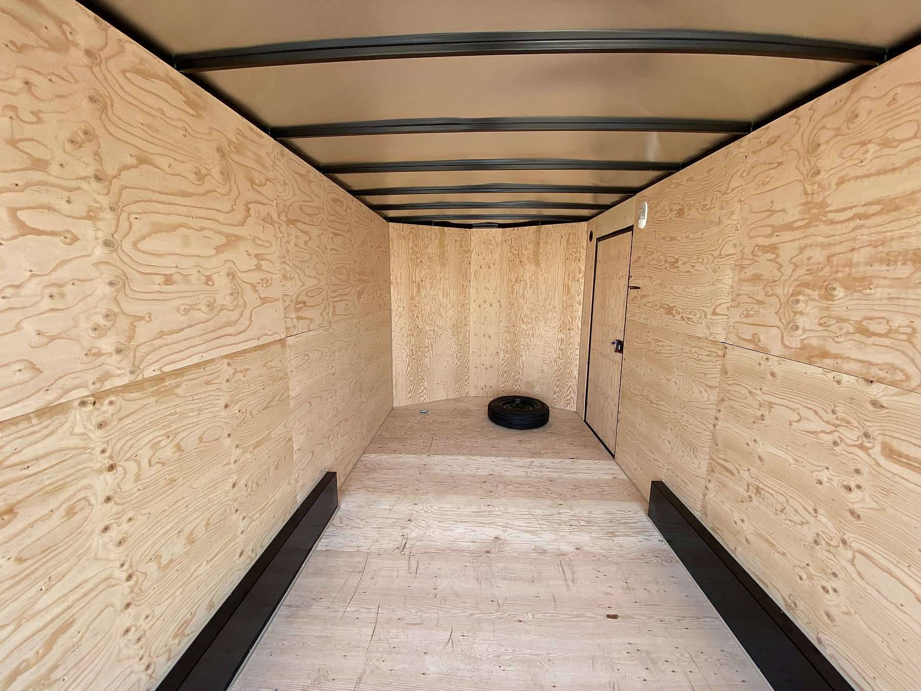 2026 Royal 7.5'x18' Enclosed Cargo w/ Blackout Package