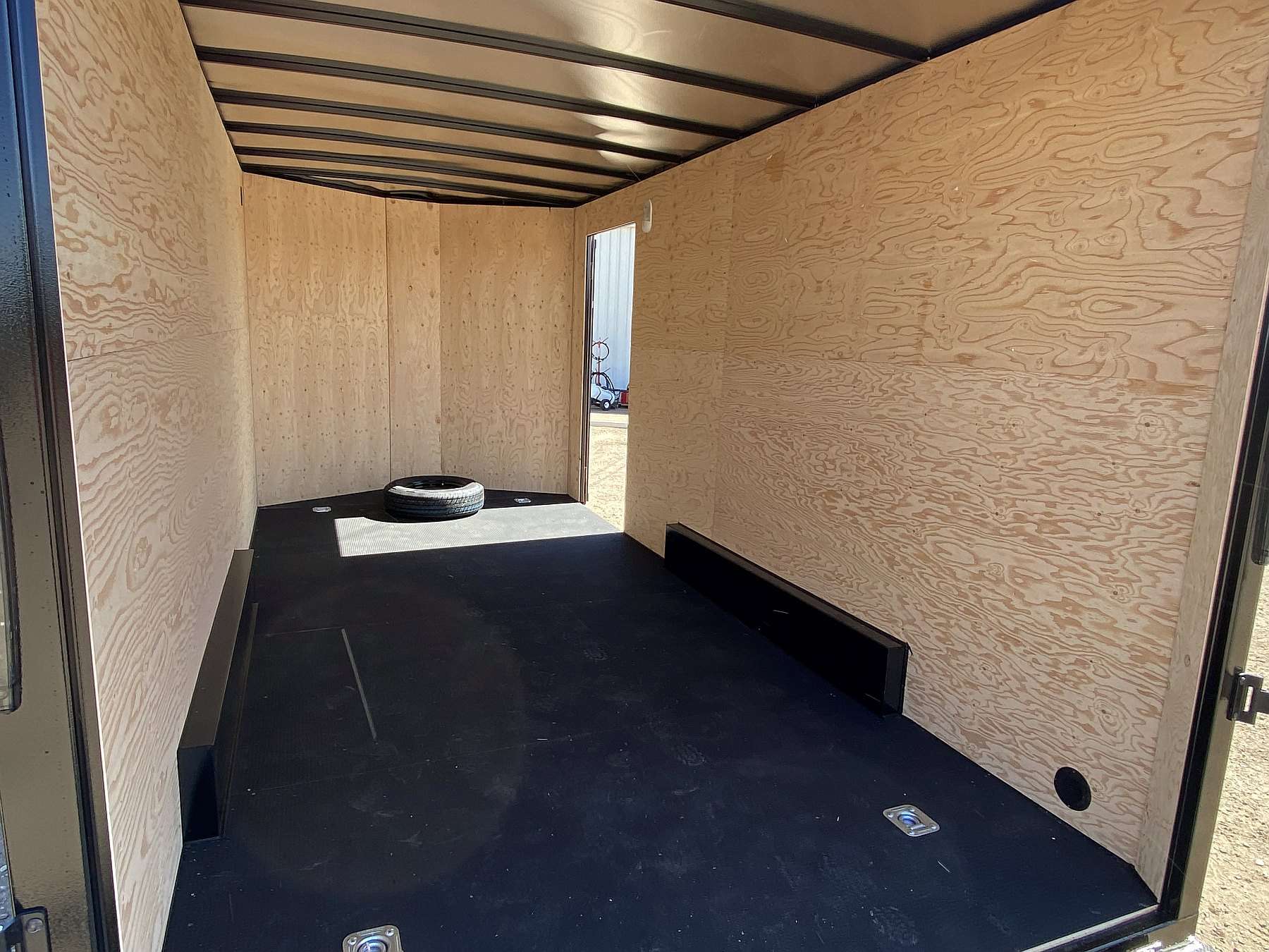 2026 Royal 7.5'x18' Enclosed Cargo w/ Blackout Package
