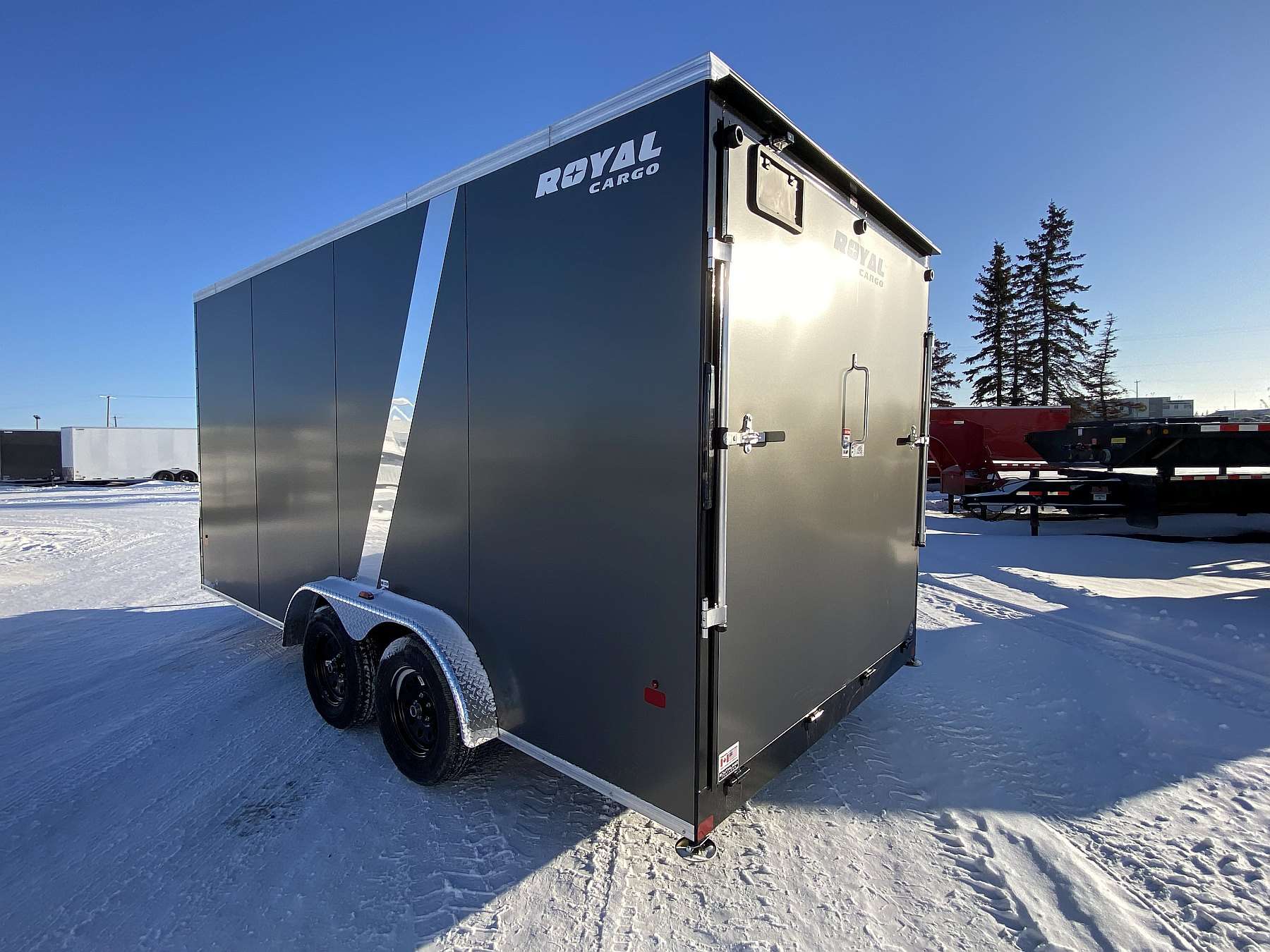 2026 Royal 7.5'x18' Enclosed Cargo w/ Chrome Slash