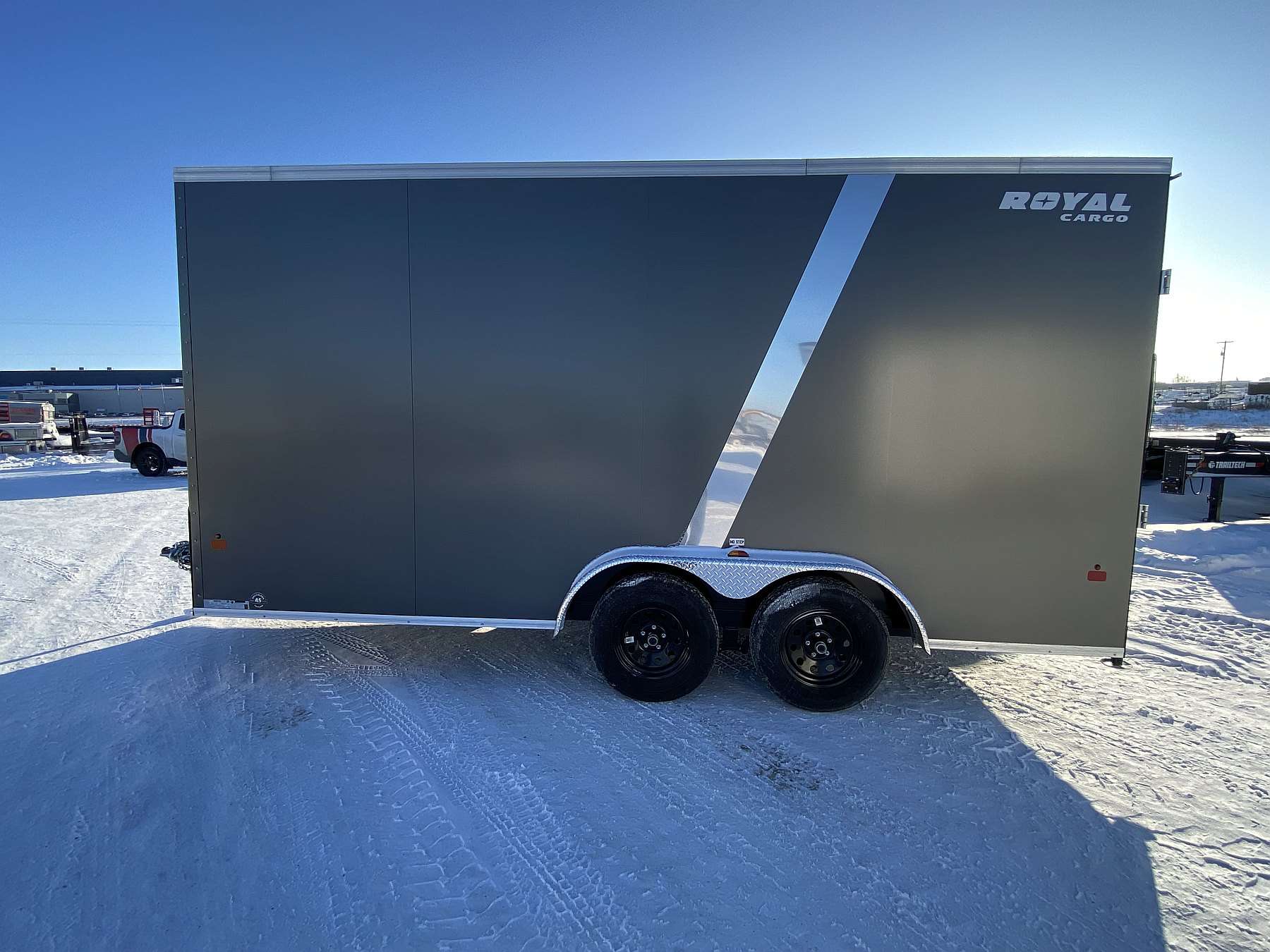 2026 Royal 7.5'x18' Enclosed Cargo w/ Chrome Slash