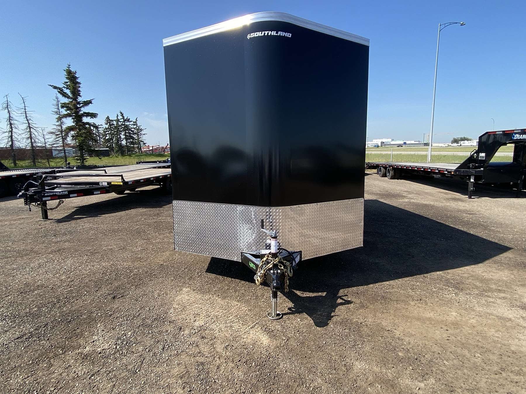 2026 Royal 7.5'x18' Enclosed Cargo w/ Ramp