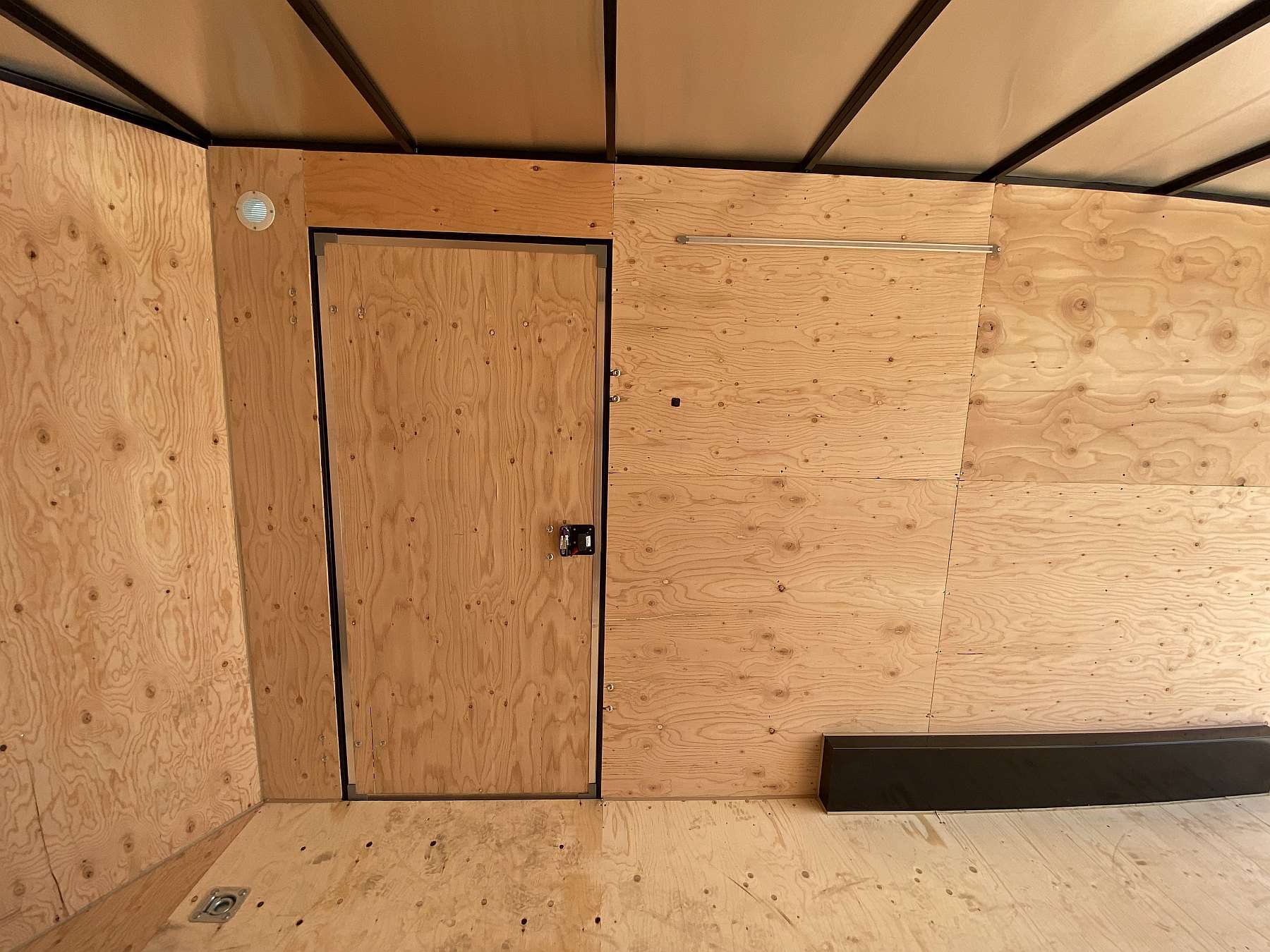 2026 Royal 7.5'x18' Enclosed Cargo w/ Ramp Door