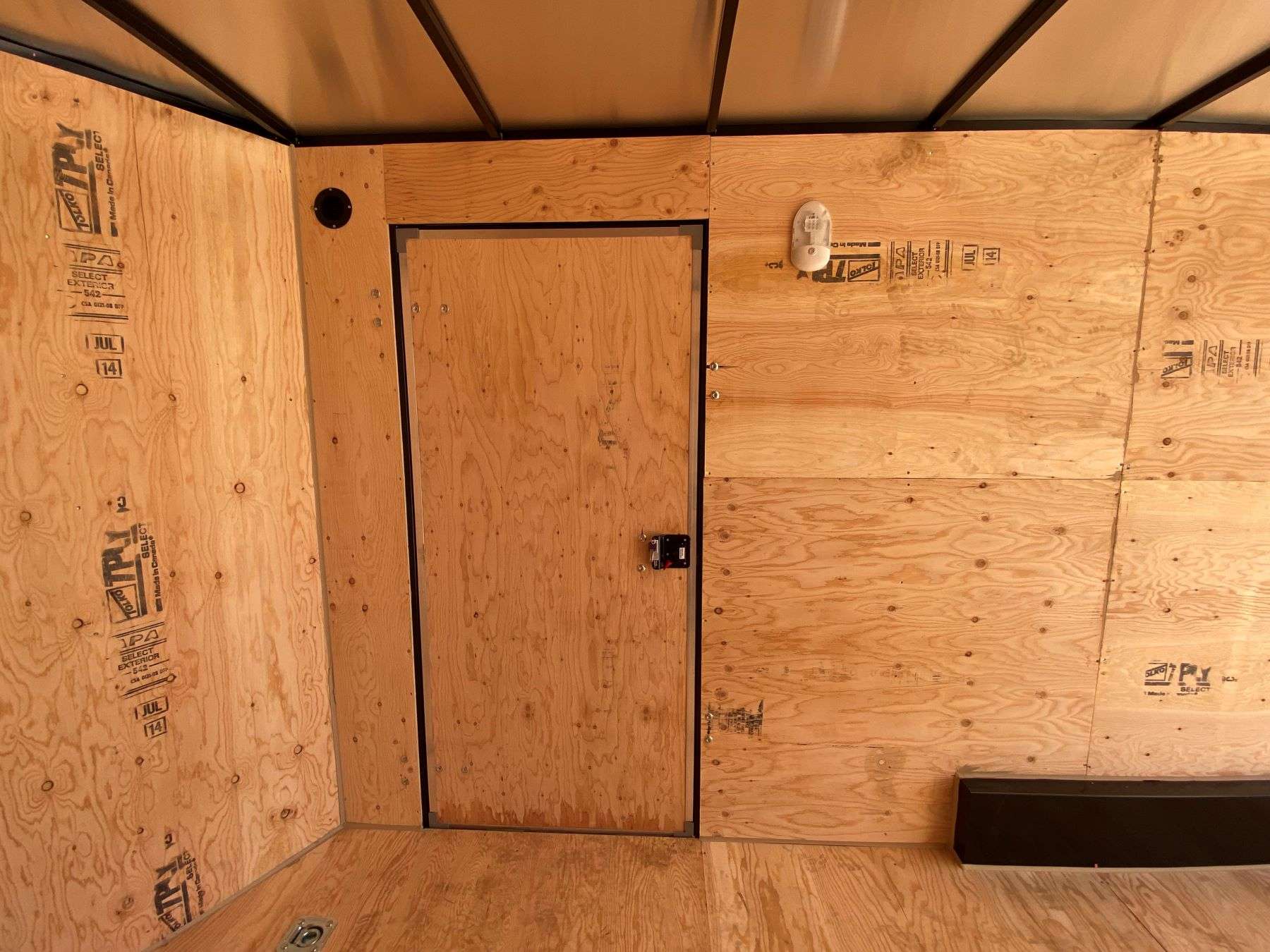 2026 Royal 7.5'x18' Enclosed Cargo w/ Ramp Door