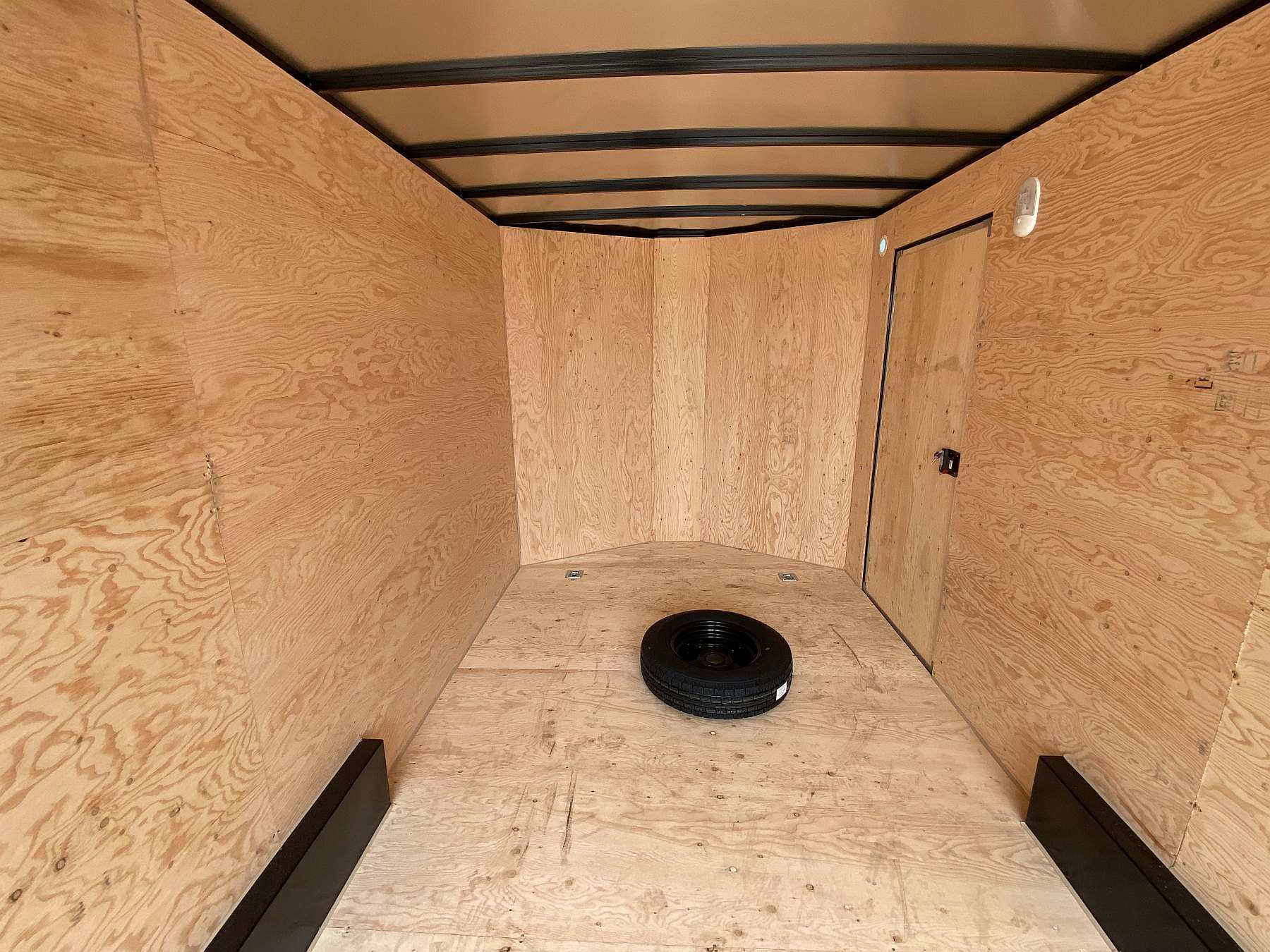 2026 Royal 7.5'x18' Enclosed Cargo w/ Ramp Door