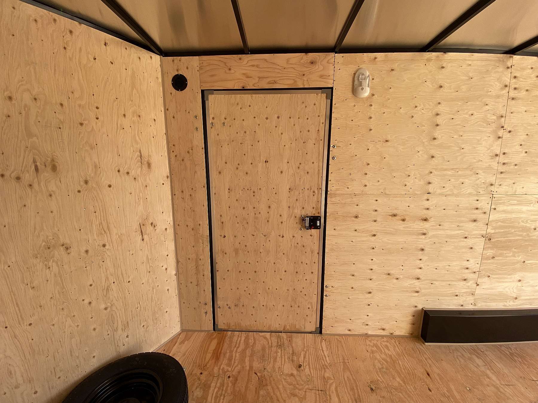 2026 Royal 7.5'x18' Enclosed Cargo w/ Ramp Door