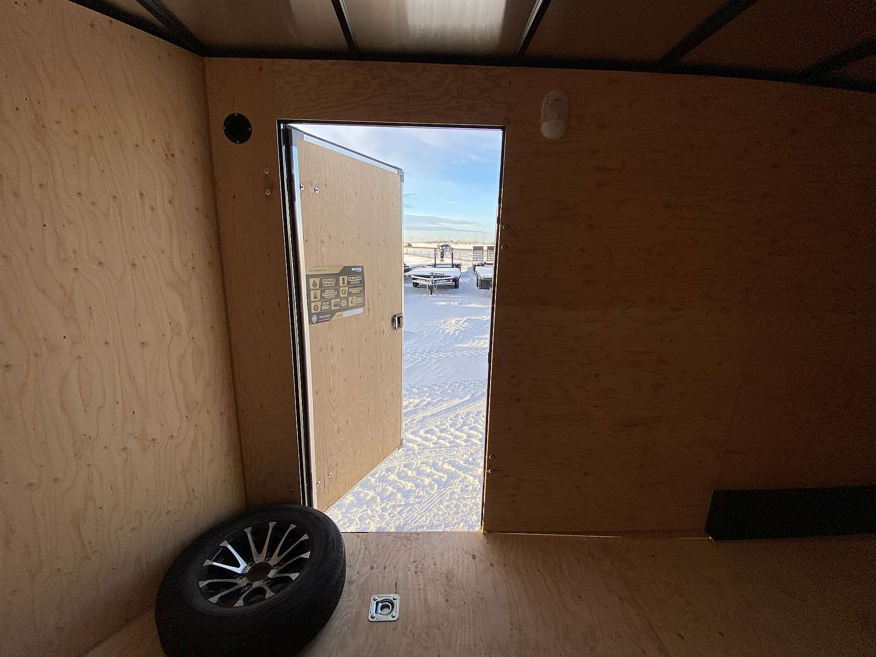 2026 Royal 7.5'x20' Cargo w/ Aluminum Wheels & Axle Upgrade