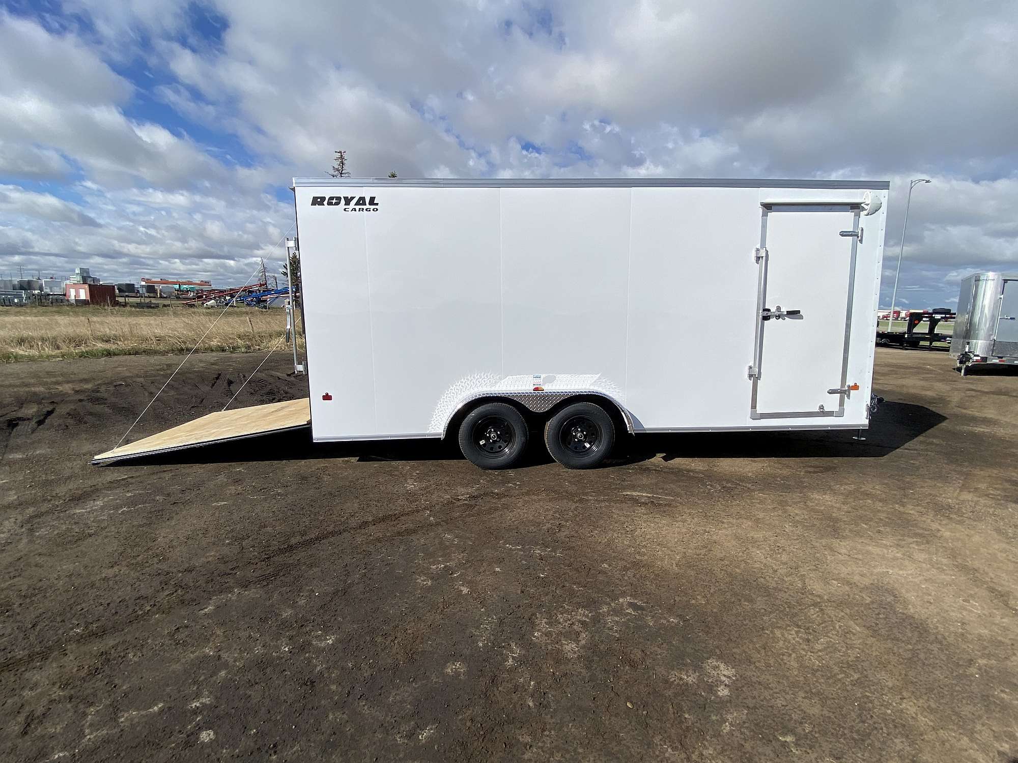 2026 Royal 7.5'x20' Enclosed Cargo Trailer