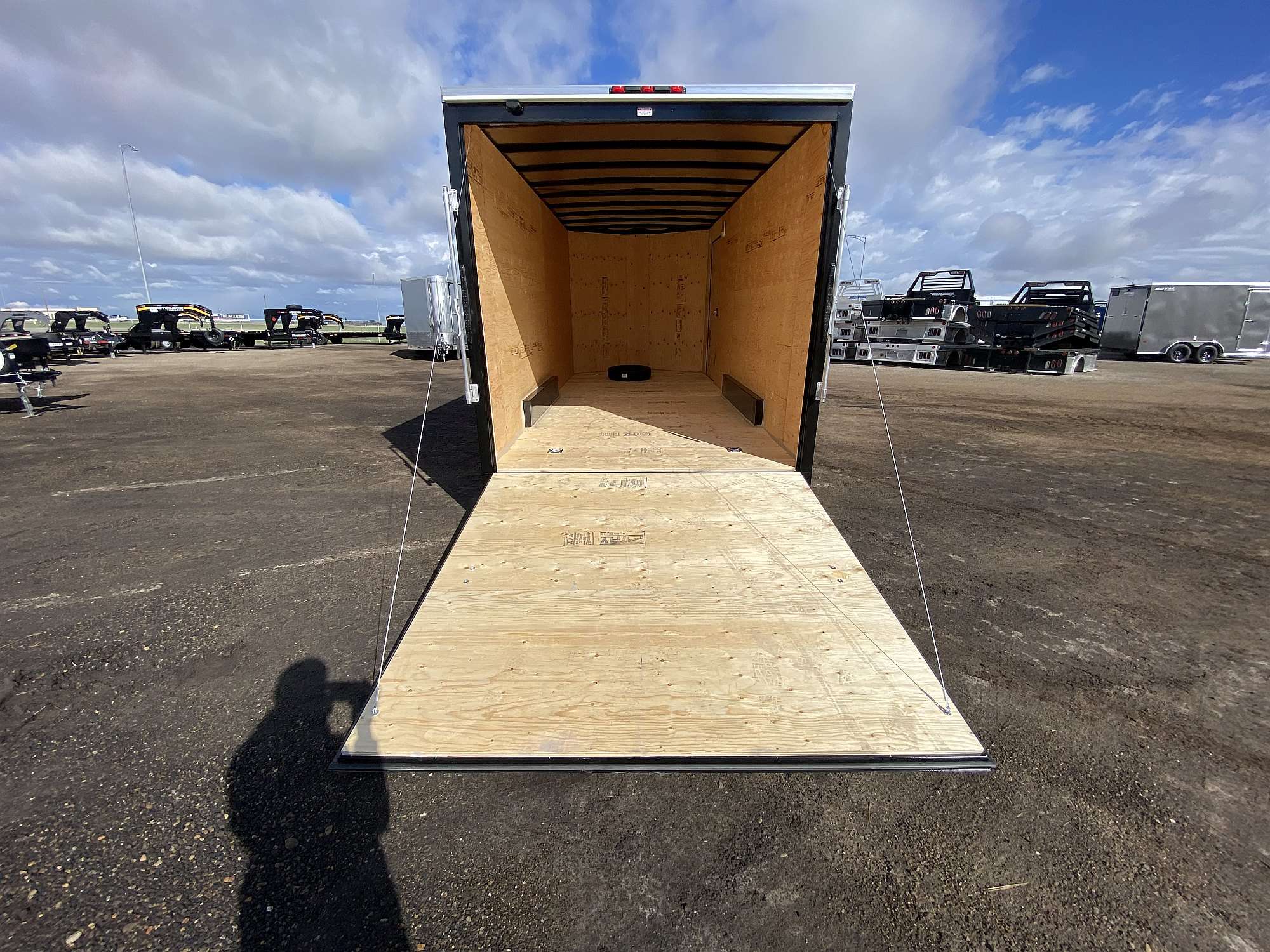 2026 Royal 7.5'x20' Enclosed Cargo Trailer