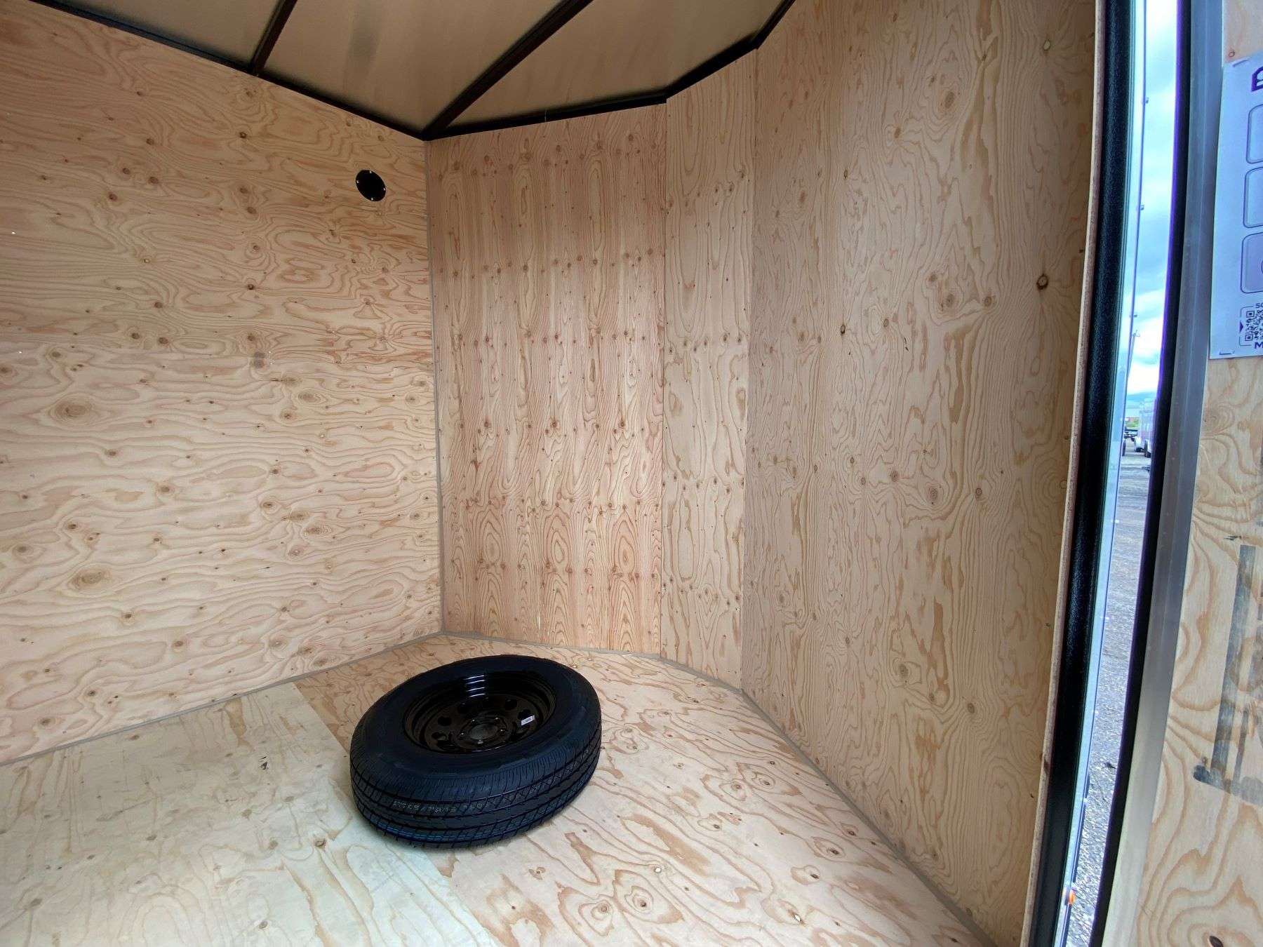 2026 Royal 7.5'x20' Enclosed Cargo Trailer w/ Ramp Door