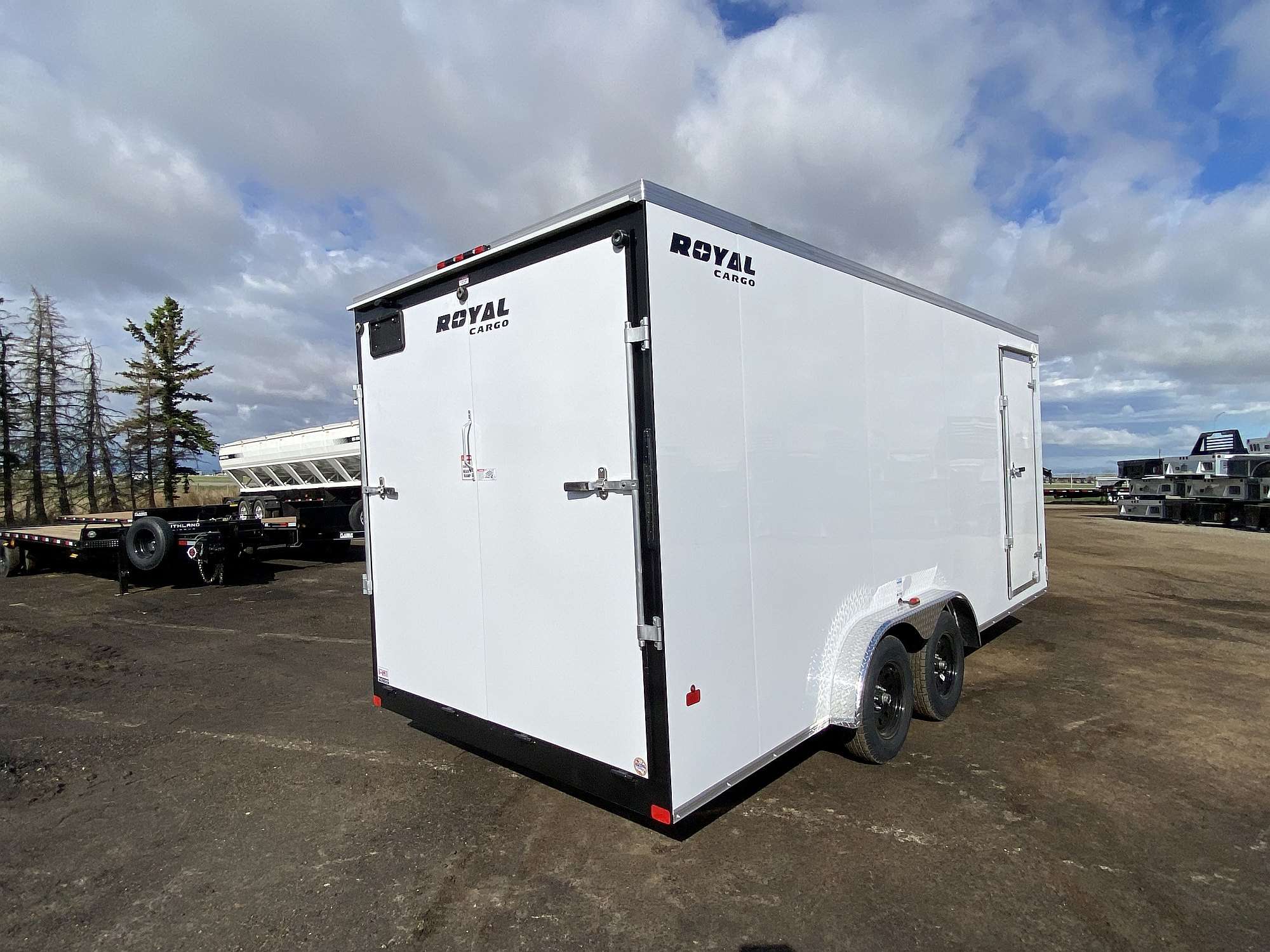 2026 Royal 7.5'x20' Enclosed Cargo w/ Ramp Door