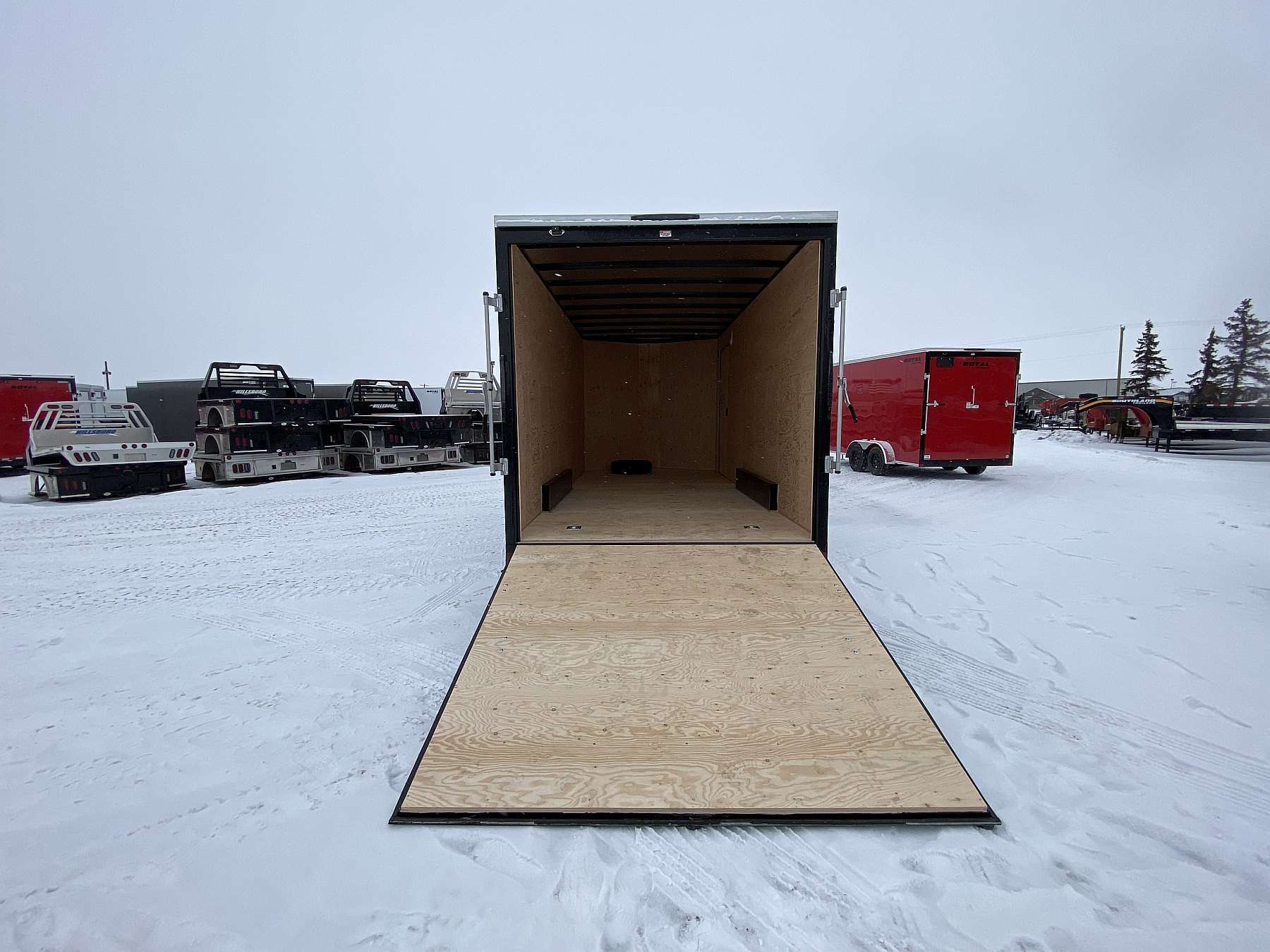 2026 Royal 7.5'x20' Enclosed Cargo w/ Ramp Door