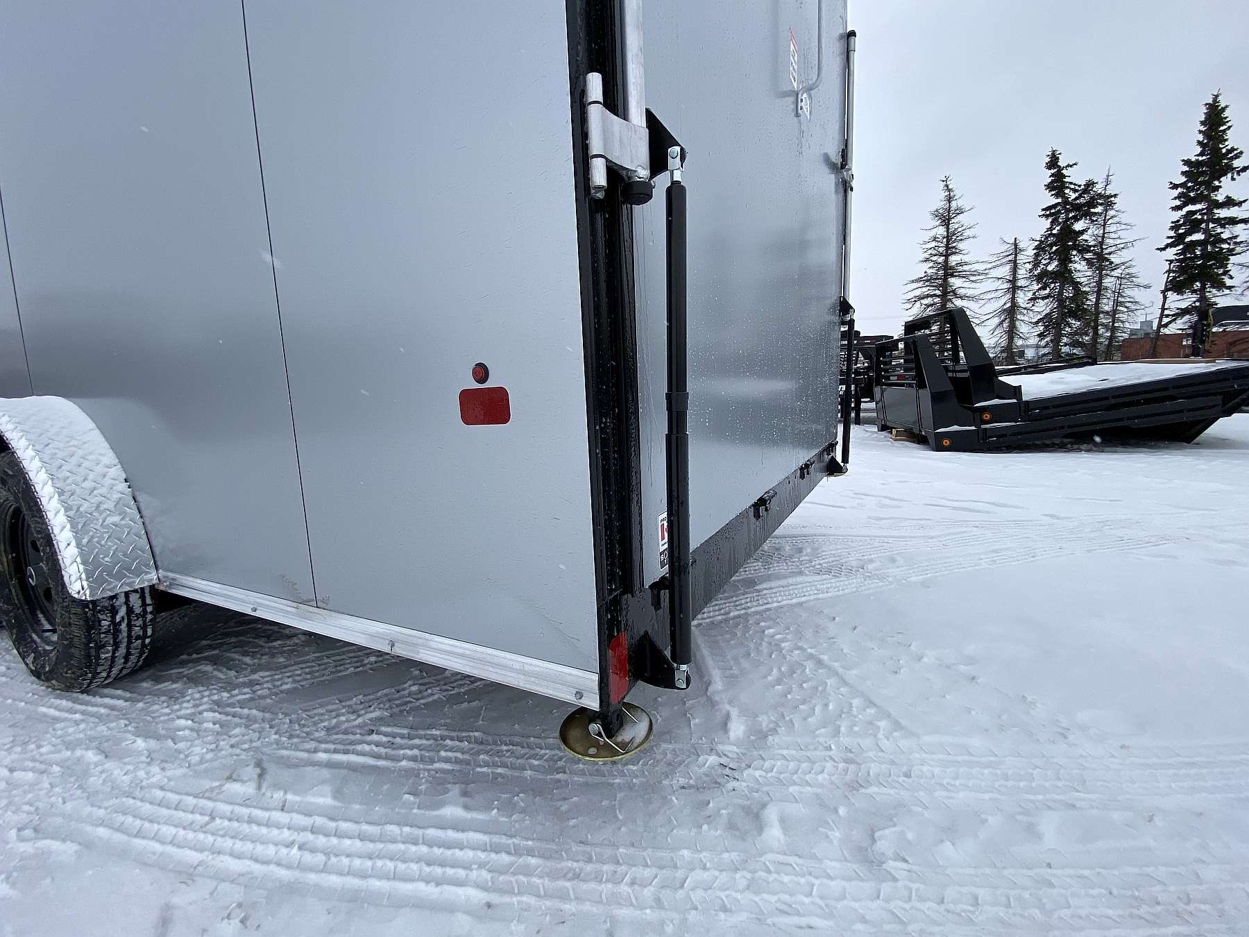 2026 Royal 7.5'x20' Enclosed Cargo w/ Ramp Door