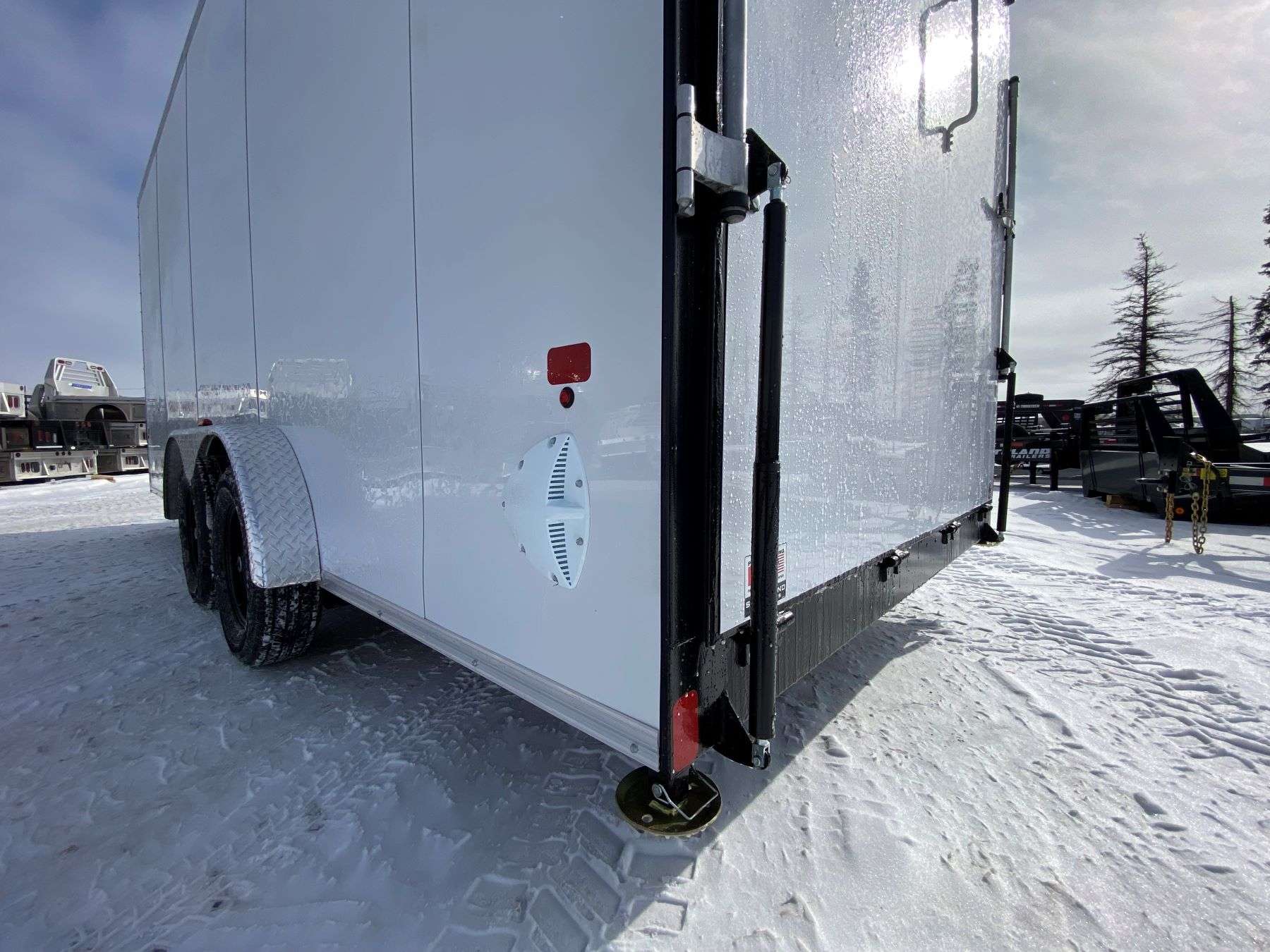 2026 Royal 7.5'x20' Enclosed Cargo w/ Ramp Door