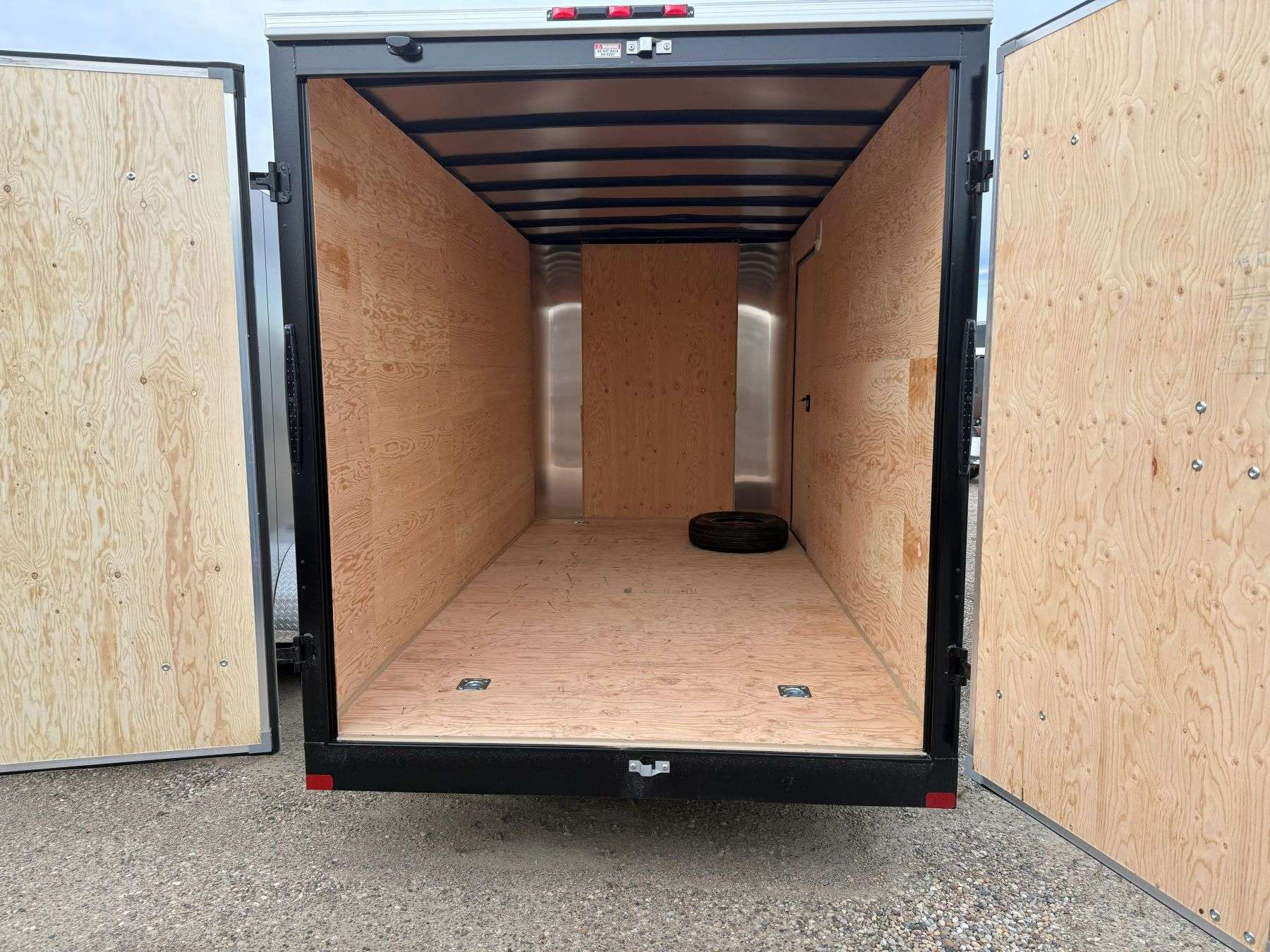 2026 Royal 7'x14' Enclosed Cargo w/ Barn Door