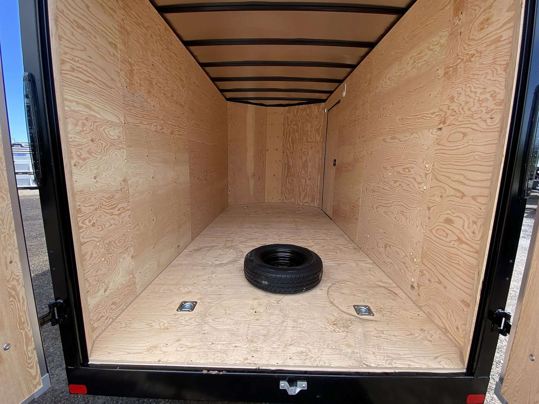 2026 Royal 7'x16' Enclosed Cargo w/ Barn Door