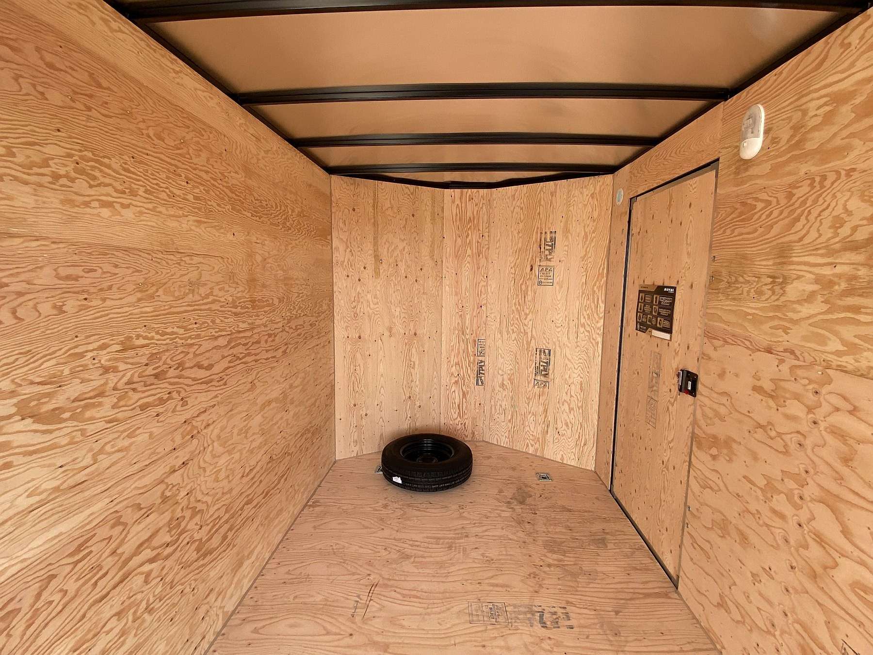 2026 Royal 7'x16' Enclosed Cargo w/ Barn Door