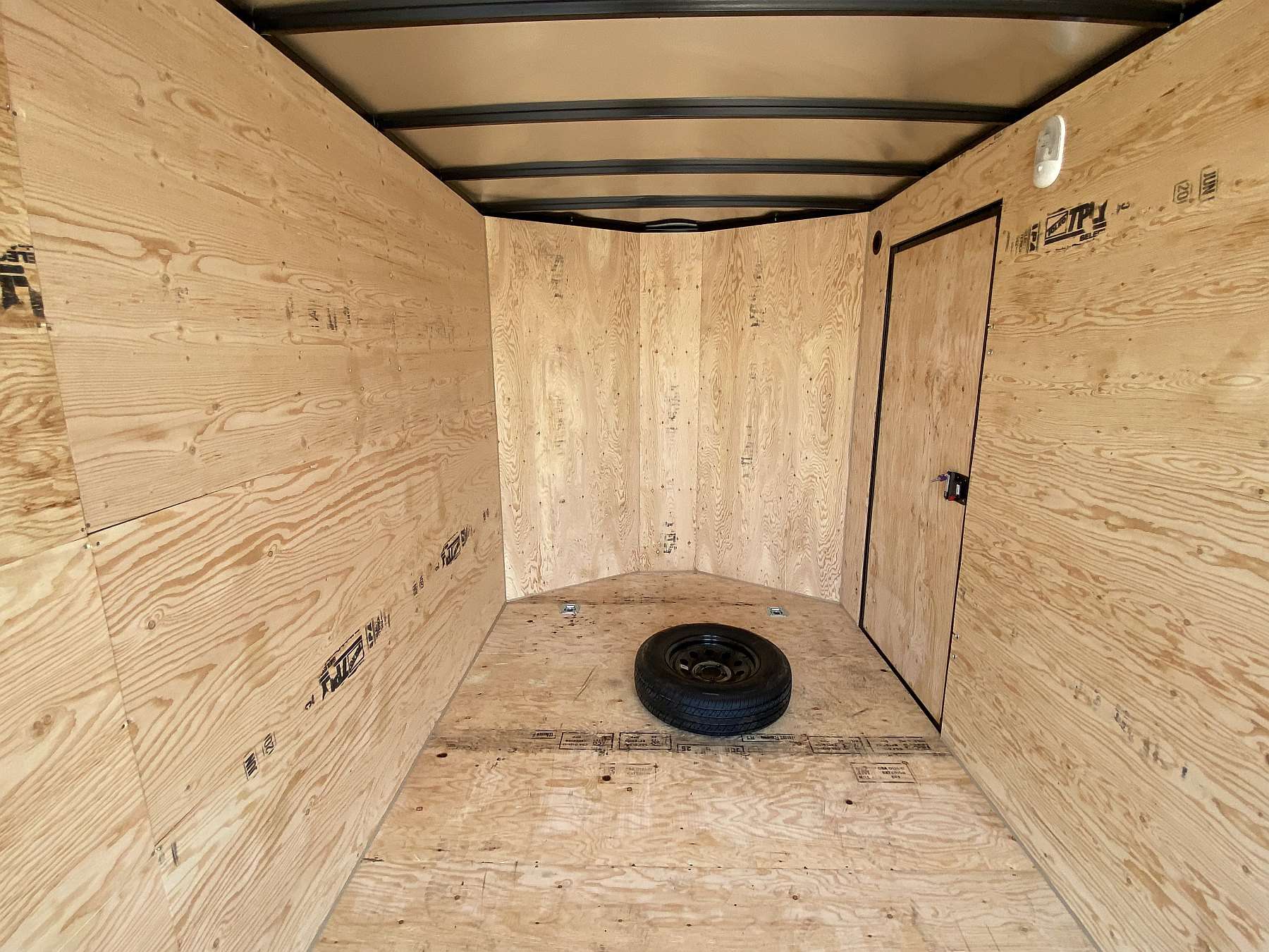2026 Royal 7'x16' Enclosed Cargo w/ Blackout Package