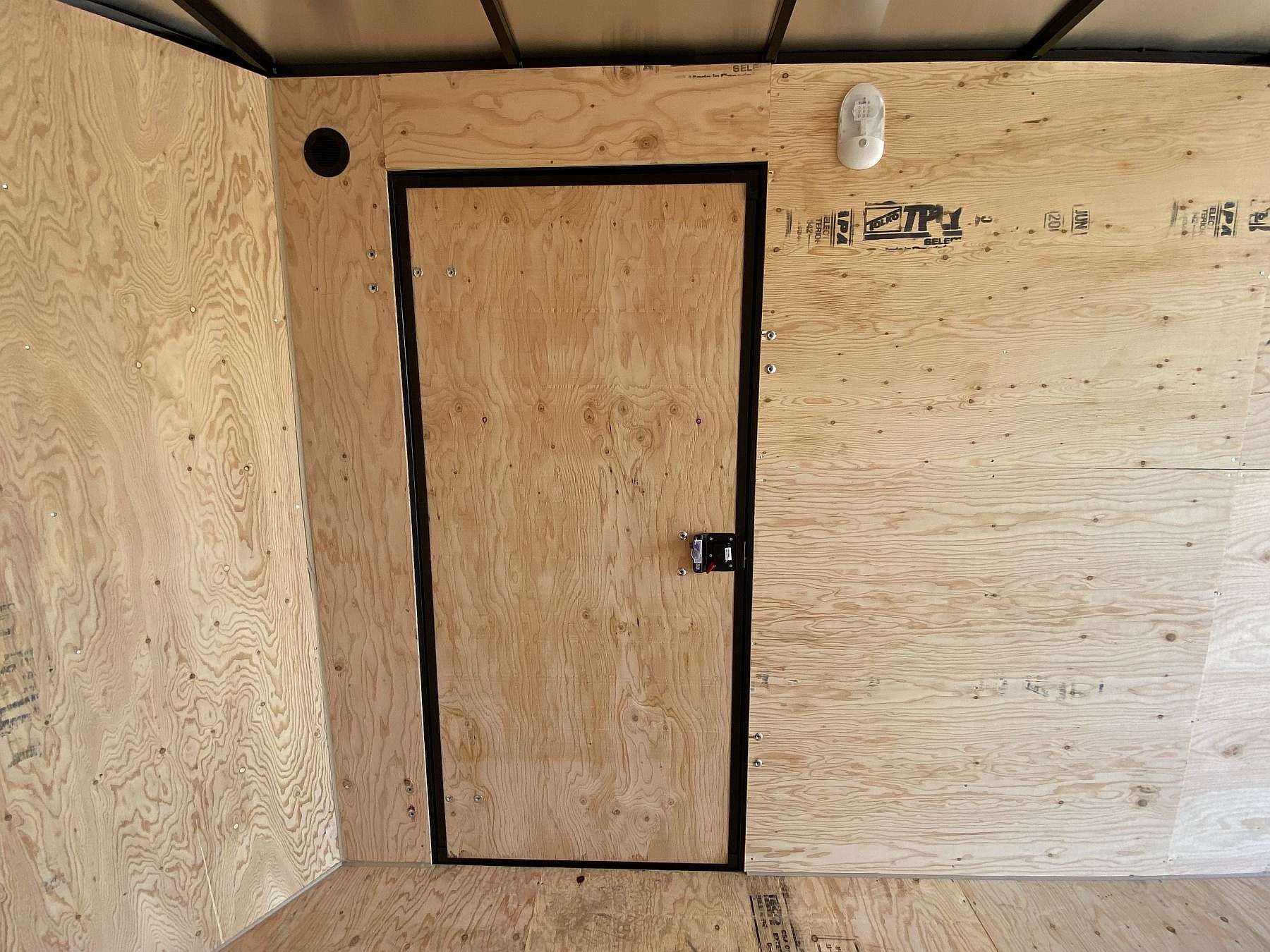 2026 Royal 7'x16' Enclosed Cargo w/ Blackout Package