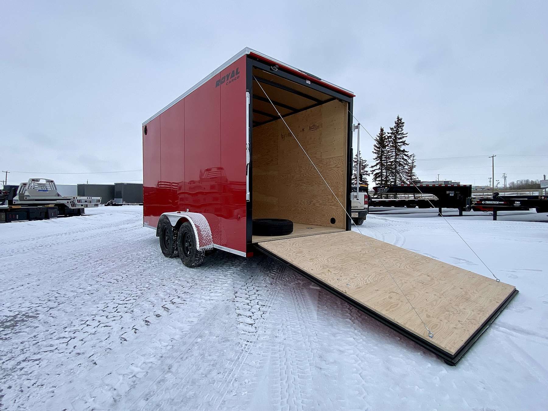 2026 Royal 7'x16' Enclosed Cargo w/ Ramp Door