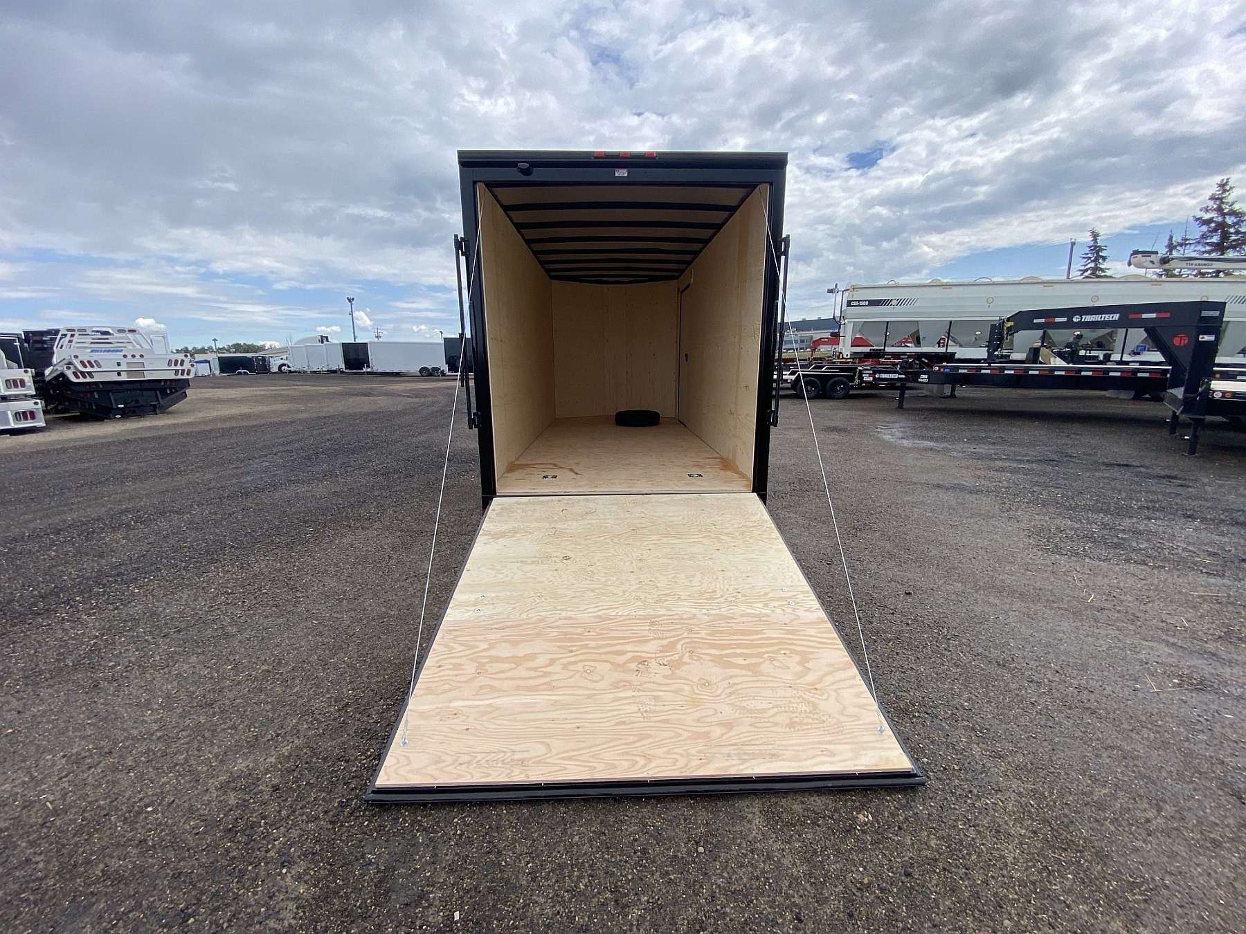 2026 Royal 7'x18' Enclosed Cargo w/ Blackout Package