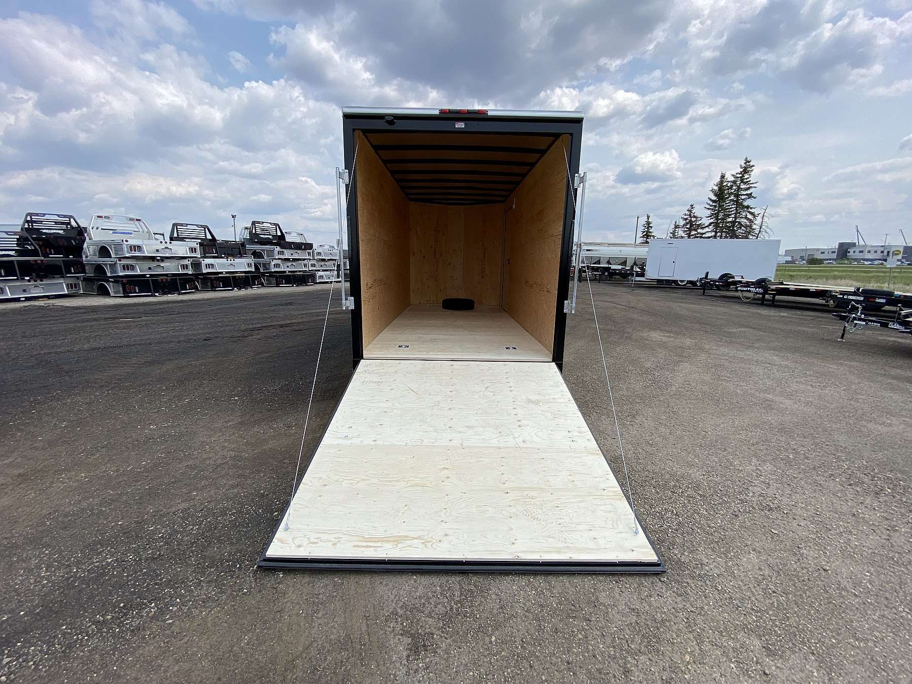 2026 Royal 7'x18' Enclosed Cargo w/ Ramp Door