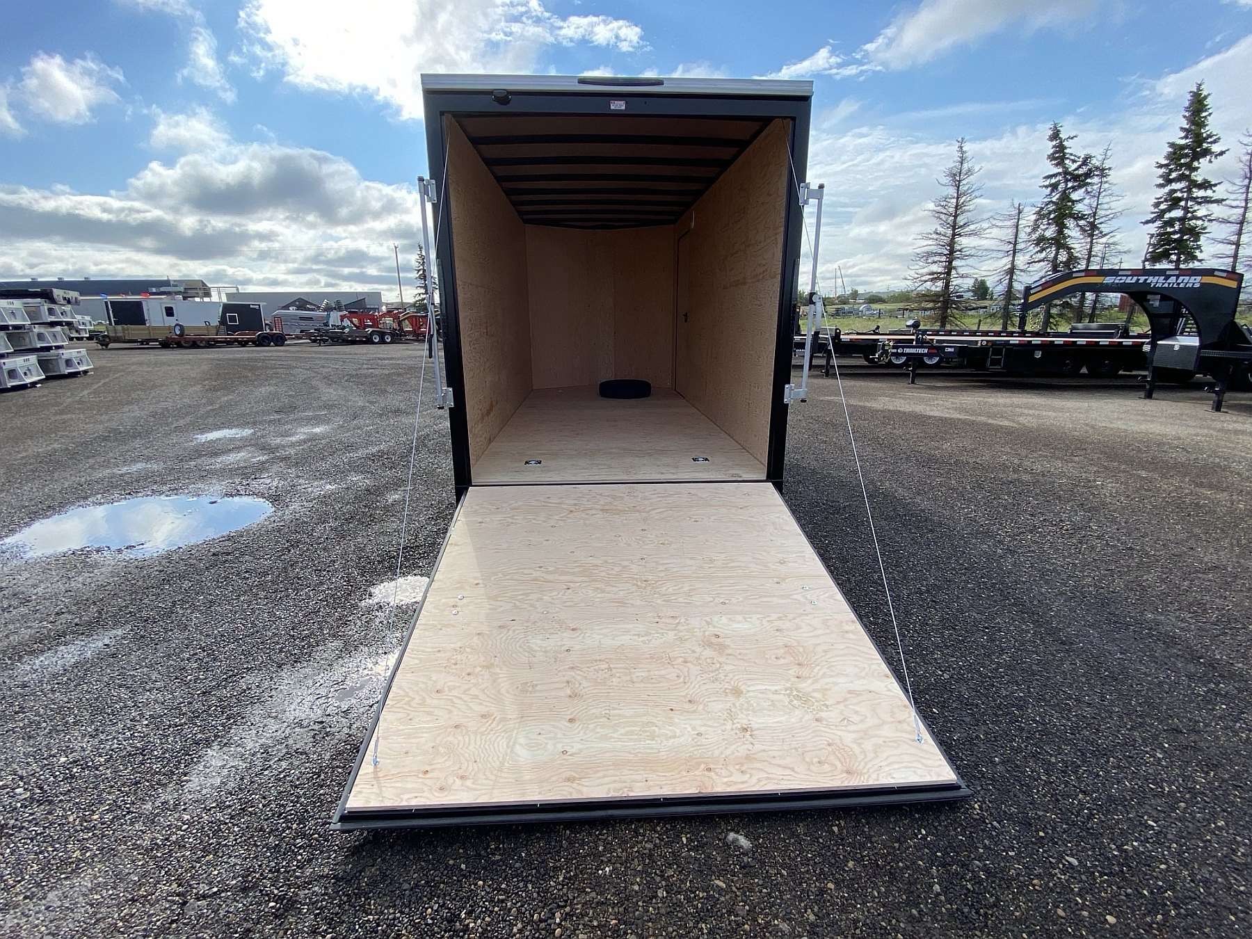 2026 Royal 7'x18' Enclosed Cargo w/ Ramp Door