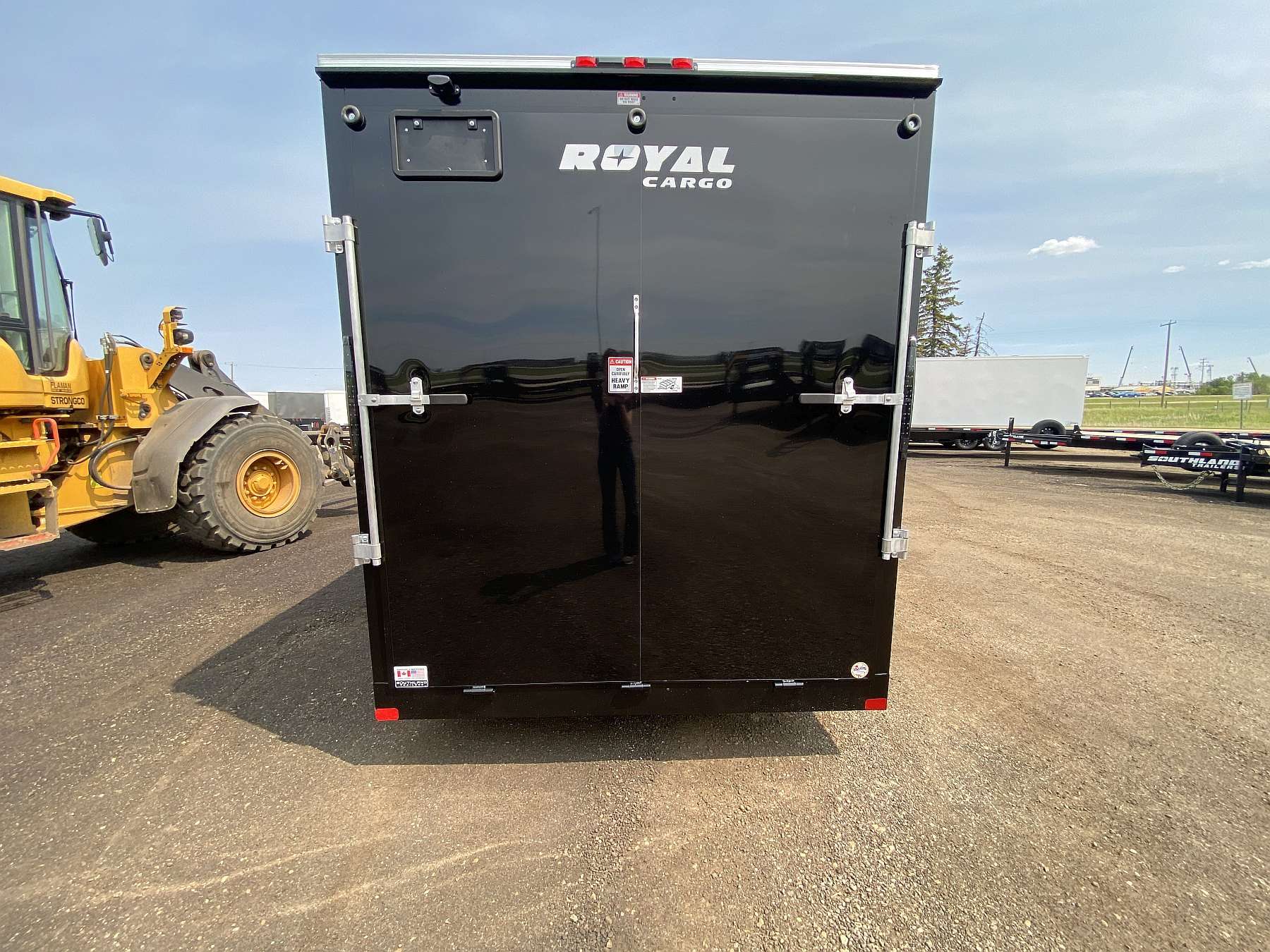 2026 Royal 7'x18' Enclosed Cargo w/ Ramp Door