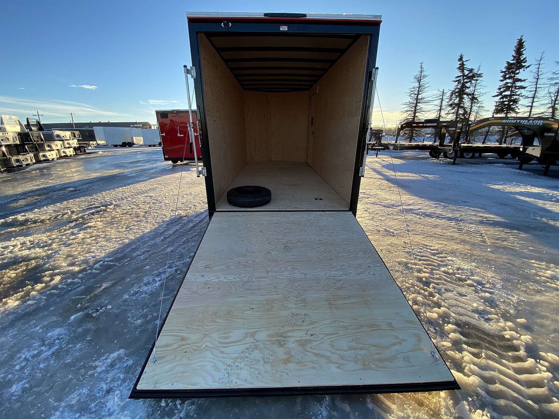 2026 Royal 7'x18' Enclosed Cargo w/ Ramp Door