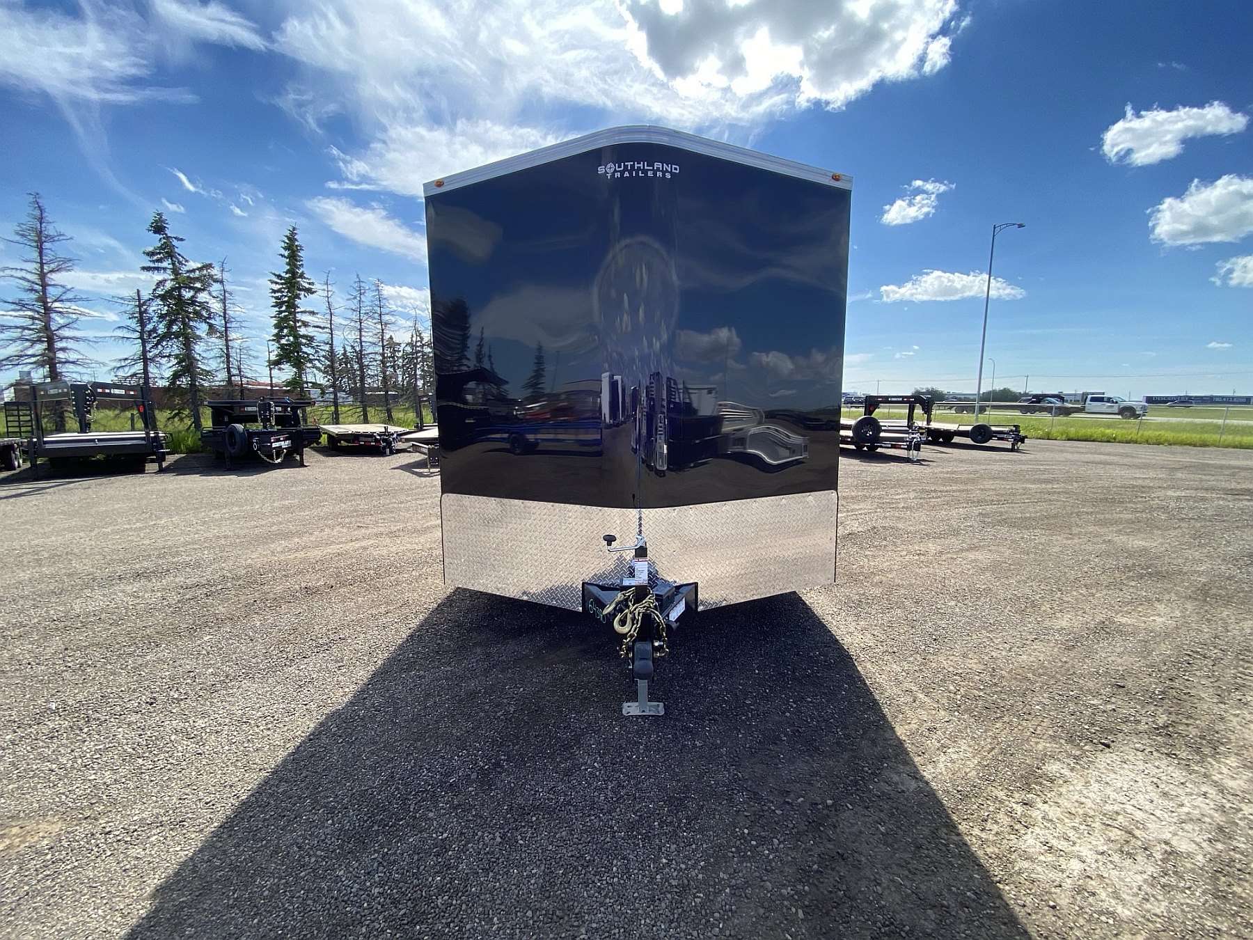 2026 Royal 8.5'x18' Cargo w/ 35K Axles & Dovetail