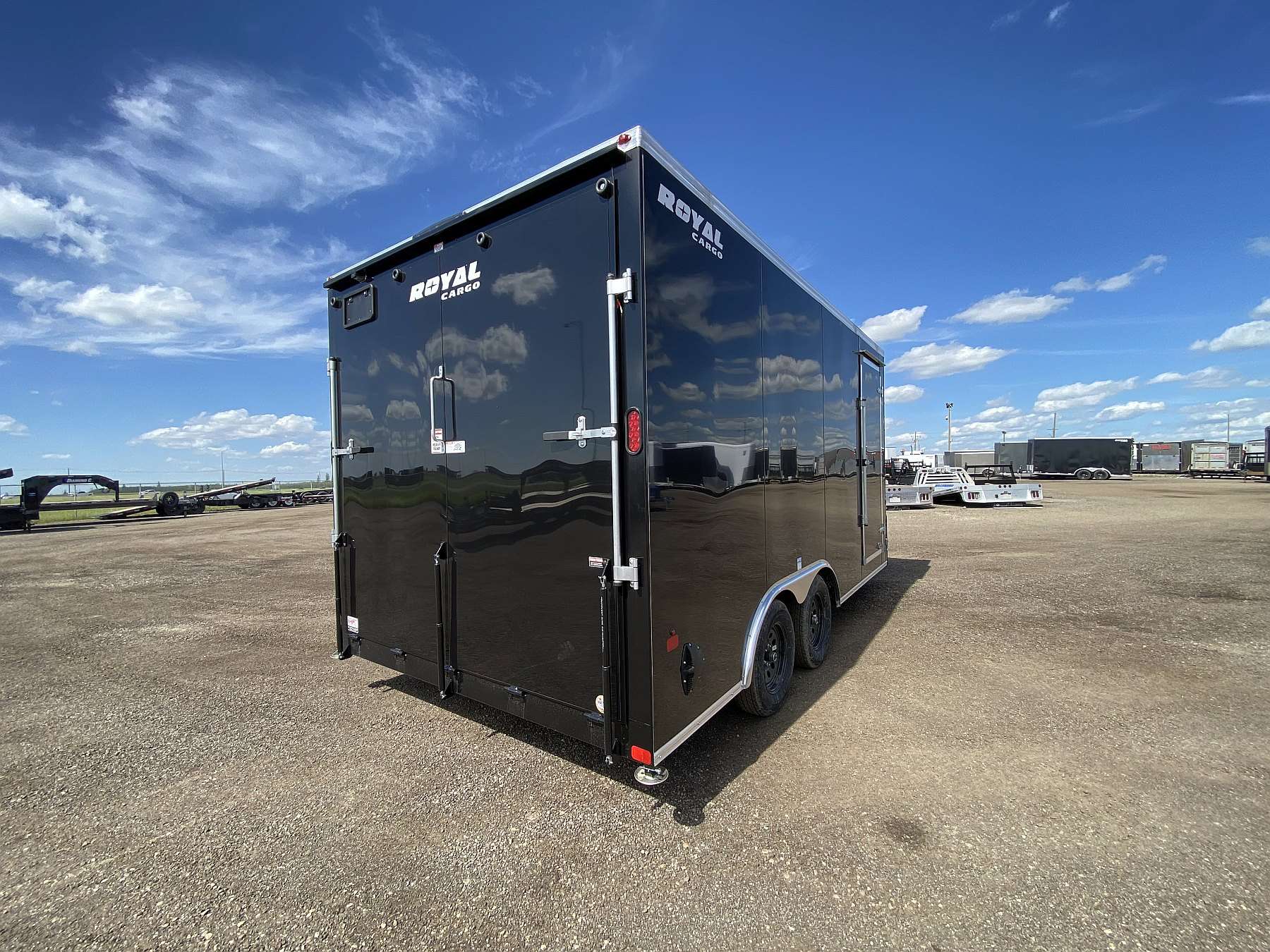 2026 Royal 8.5'x18' Cargo w/ 35K Axles & Dovetail