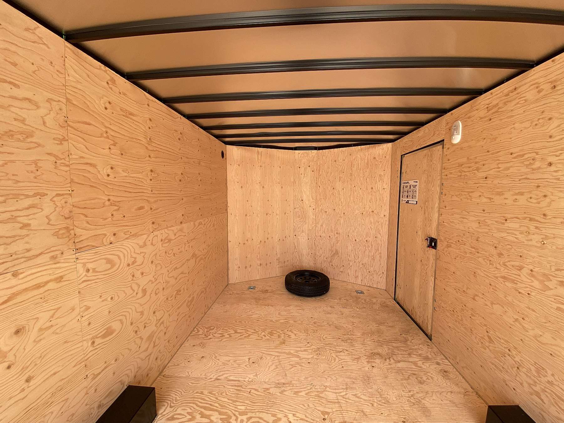 2026 Royal 8.5'x18' Cargo w/ 35K Axles & Dovetail