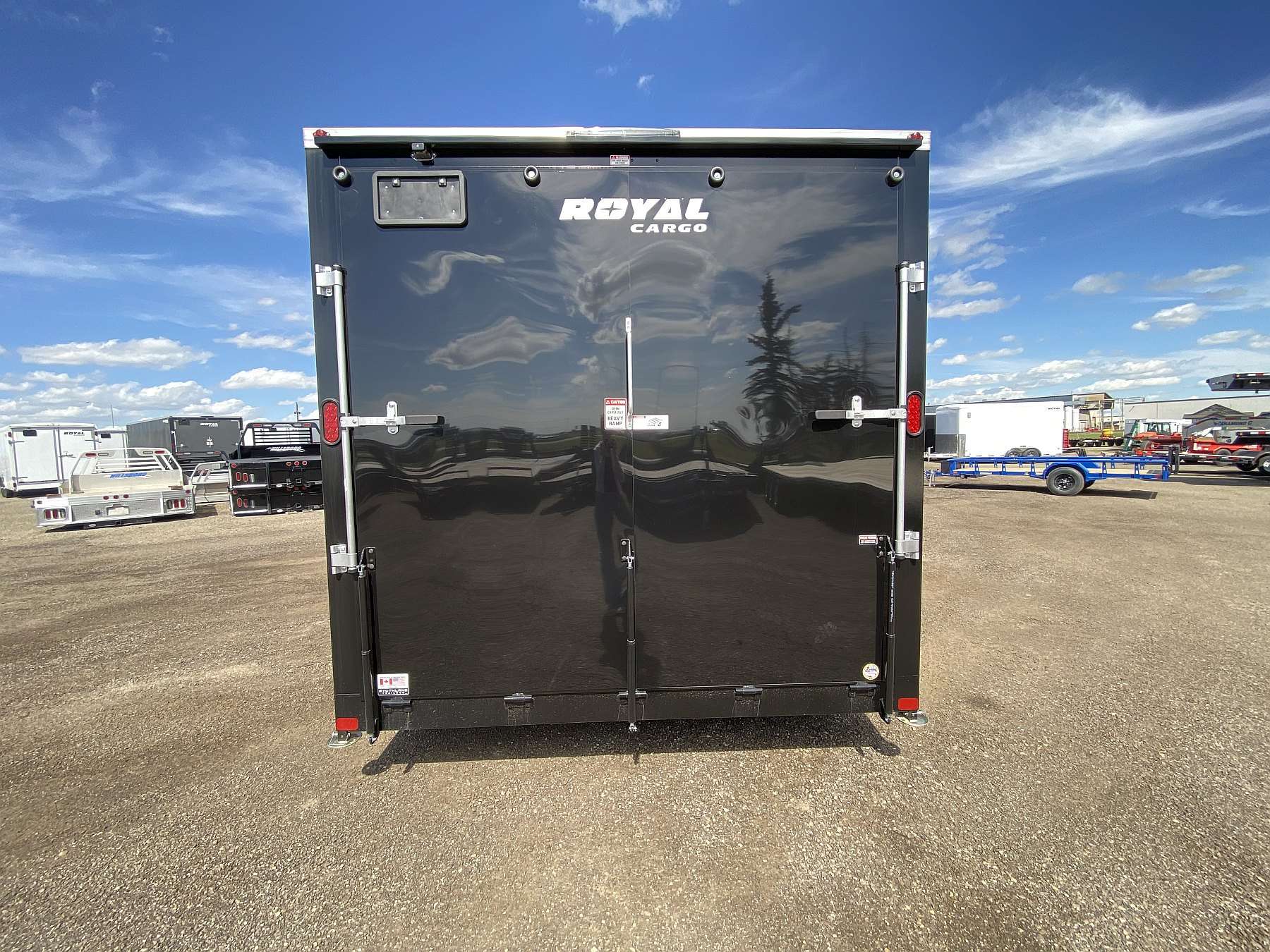 2026 Royal 8.5'x18' Cargo w/ 35K Axles & Dovetail