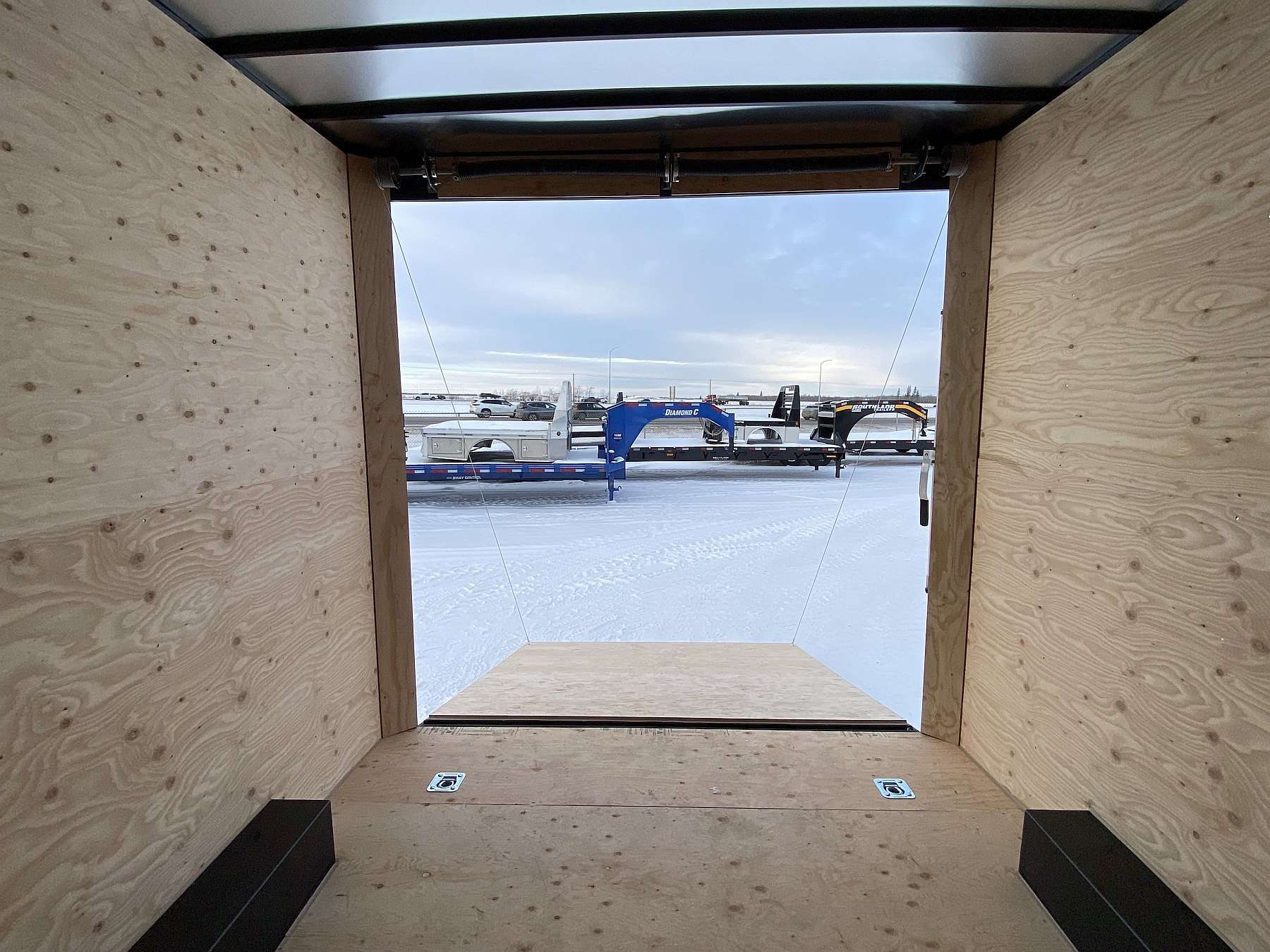 2026 Royal 8.5'x18' Cargo w/ Axle Upgrade & Extra Height