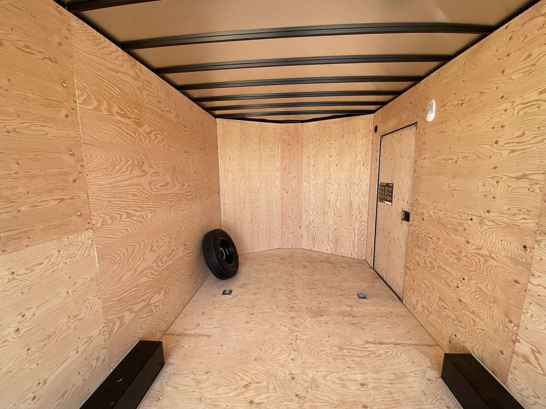 2026 Royal 8.5'x18' Cargo w/ Extra Height & ALM Wheels