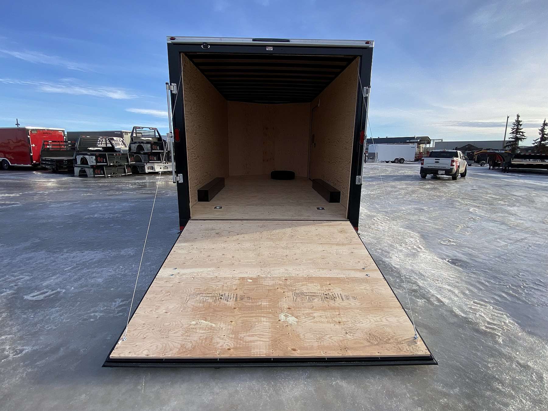 2026 Royal 8.5'x18' Enclosed Cargo Trailer w/ Dovetail