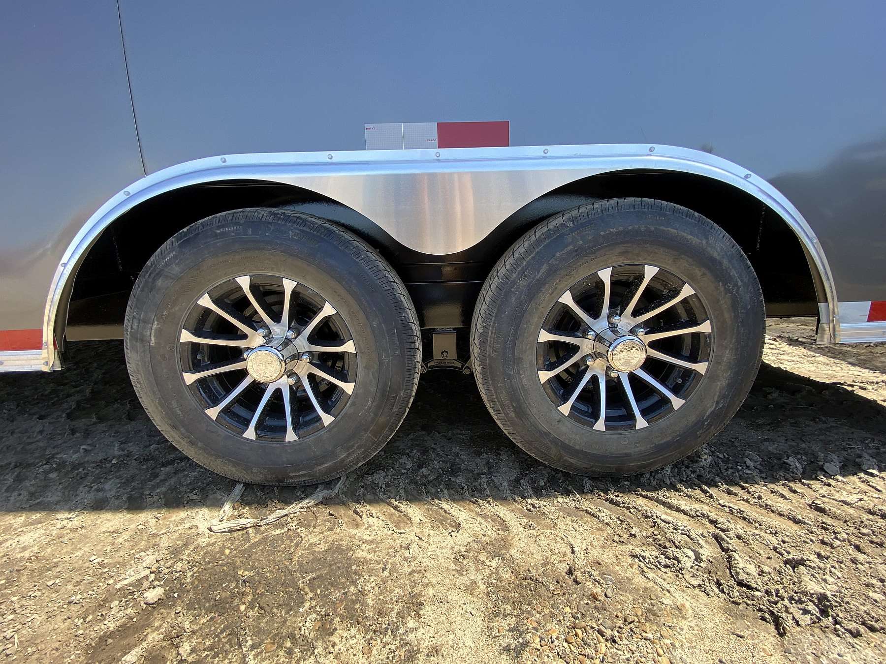 2026 Royal 8.5'x18' Enclosed Cargo w/ ALM Wheels & Dovetail