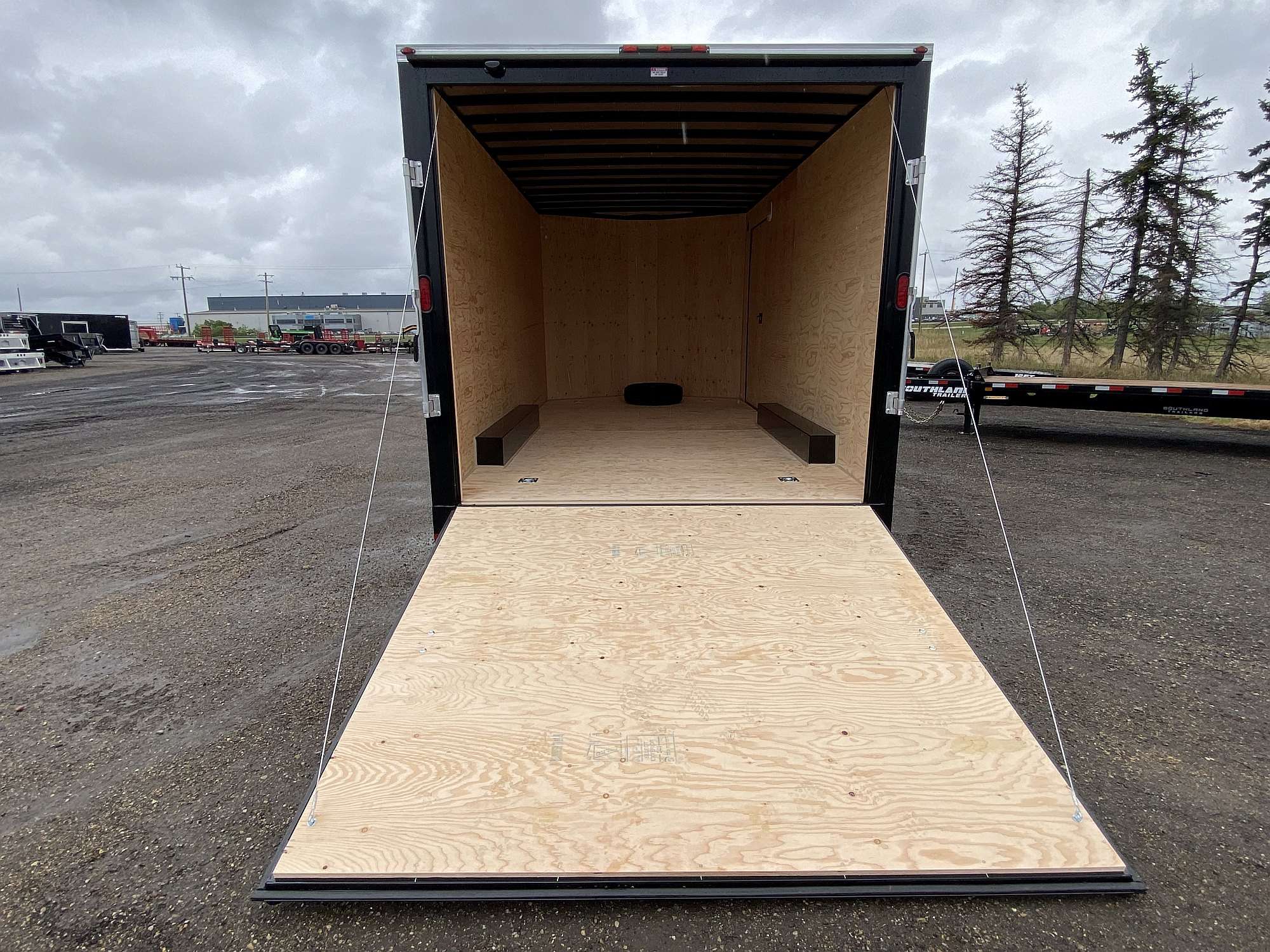 2026 Royal 8.5'x18' Enclosed Cargo w/ Ramp Door
