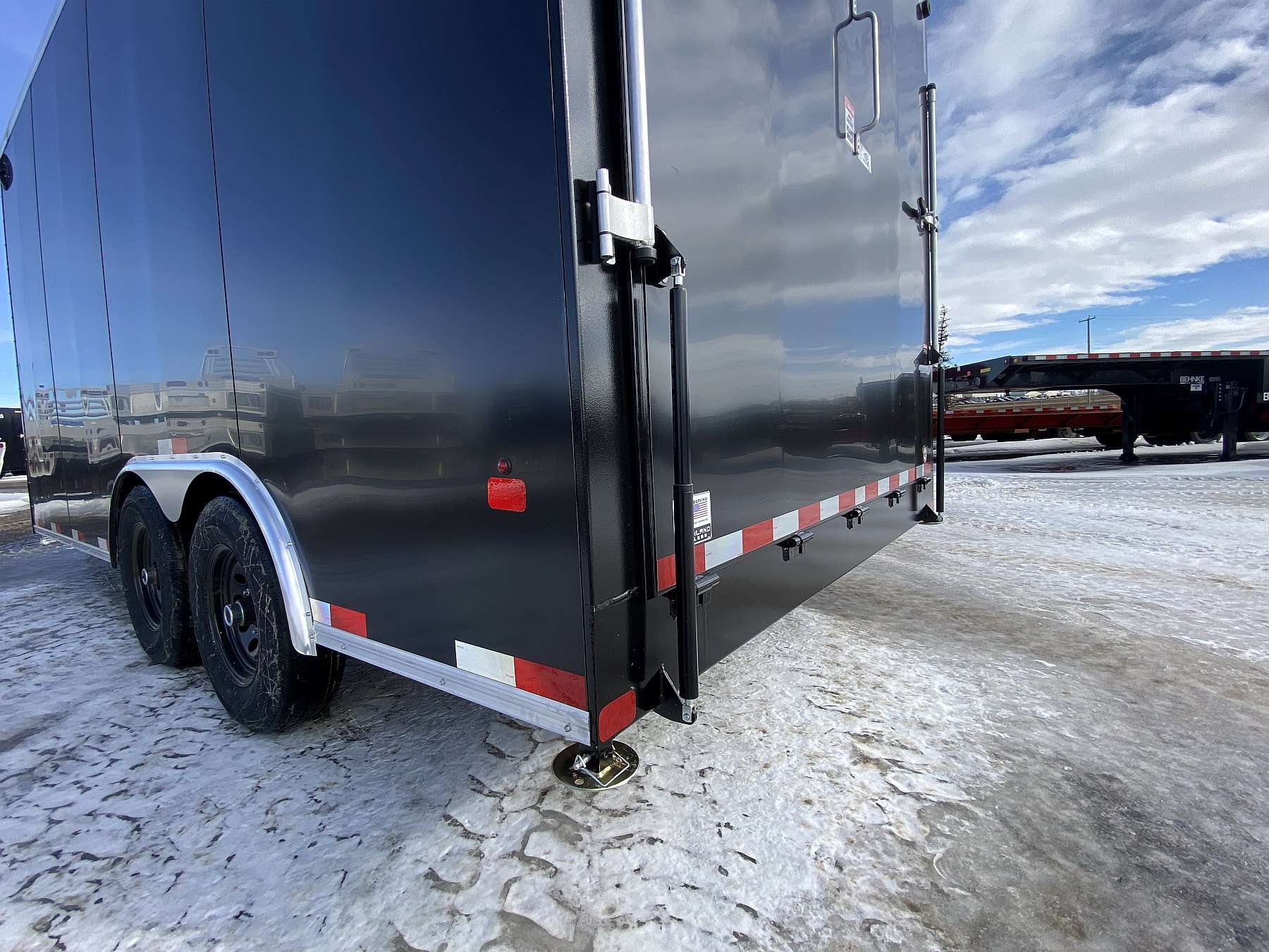 2026 Royal 8.5'x18' Enclosed Cargo w/ Ramp Door