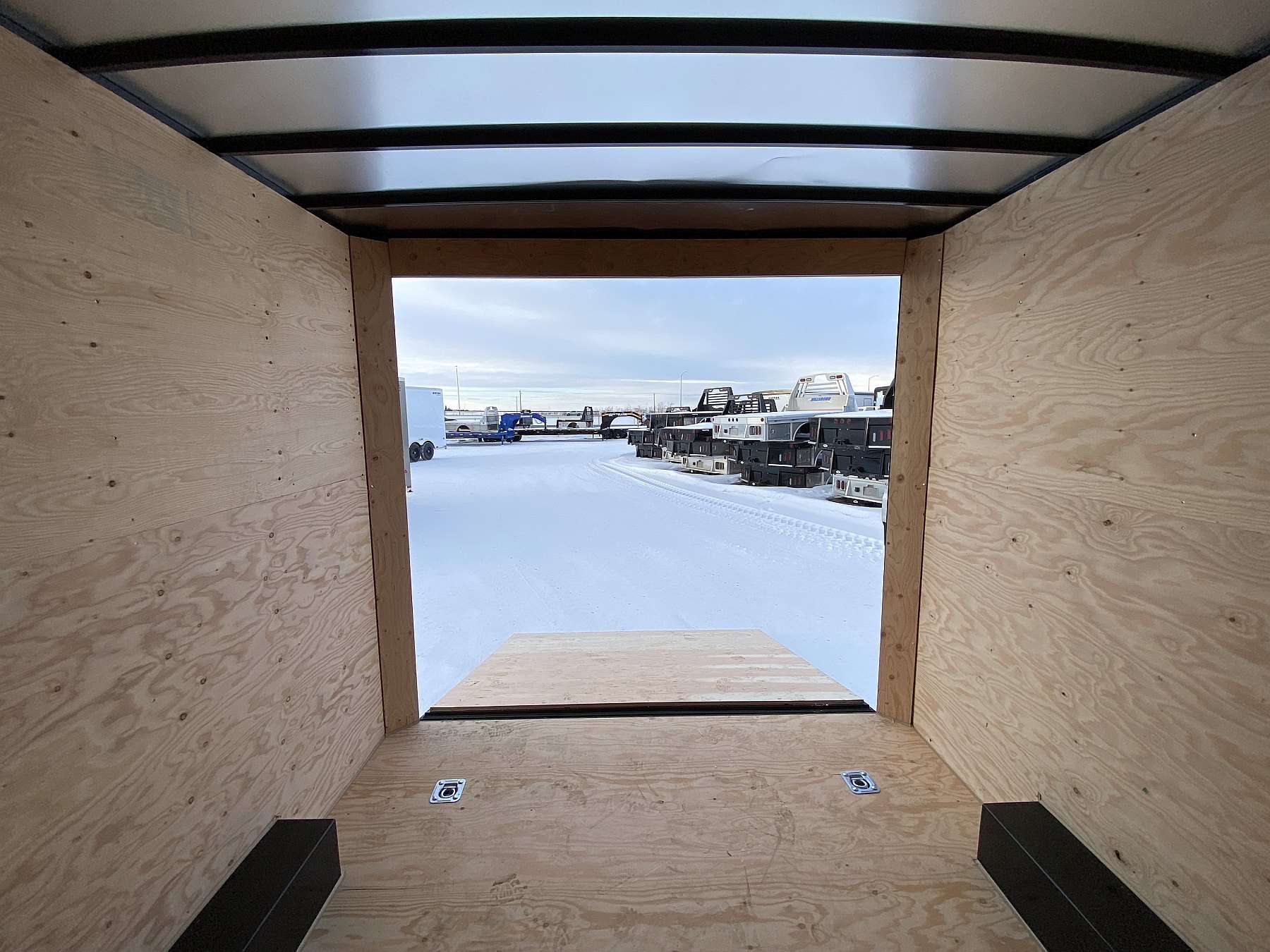 2026 Royal 8.5'x18' Enclosed Cargo w/ Ramp Door