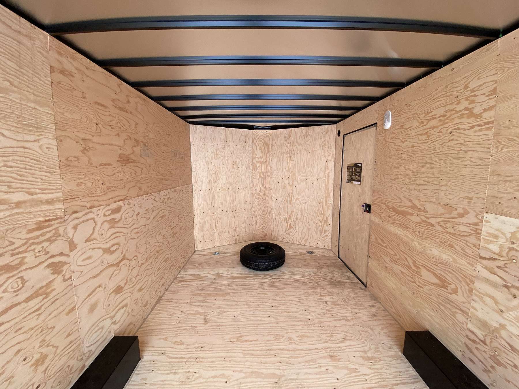 2026 Royal 8.5'x18' Enclosed Cargo w/ Ramp Door