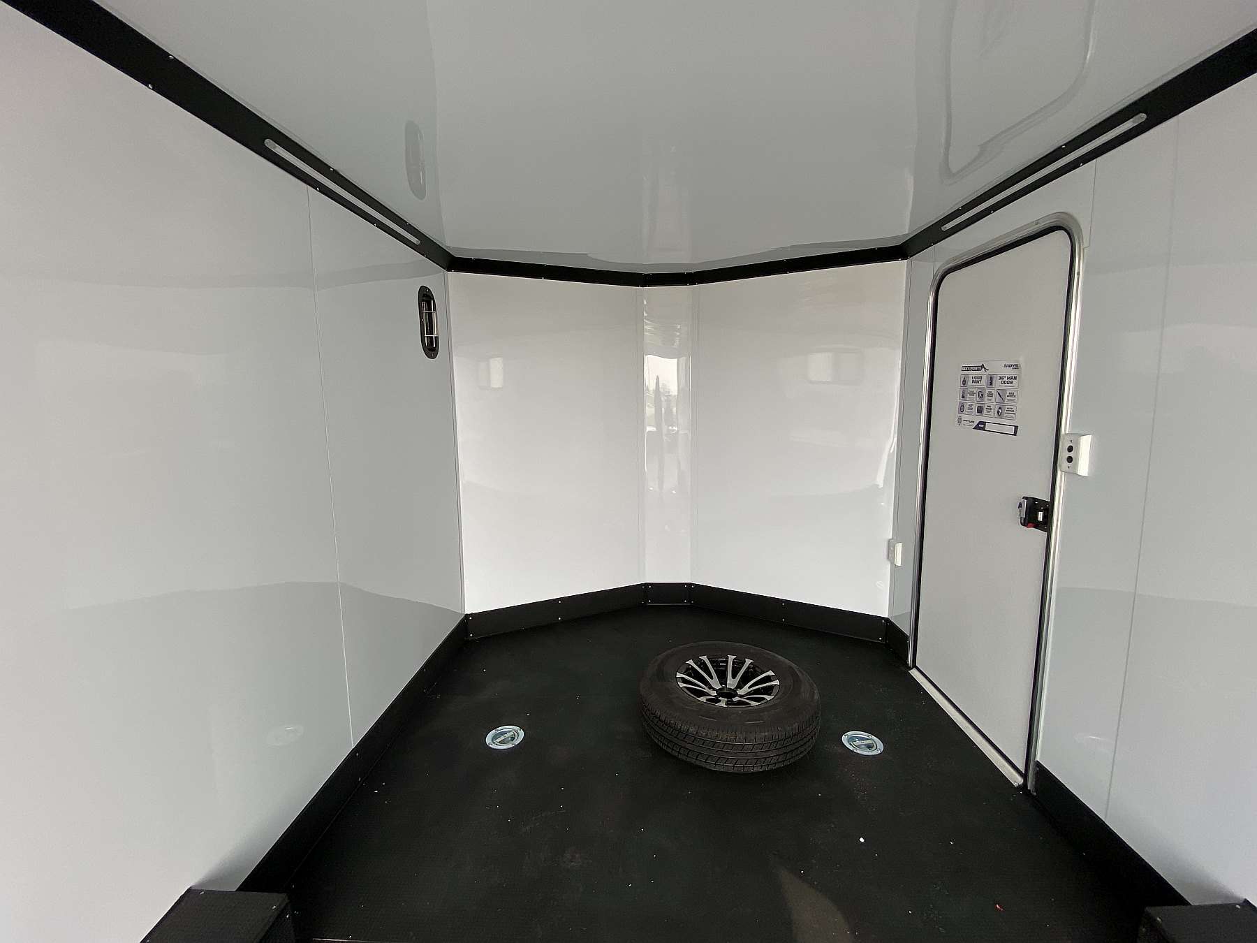 2026 Royal 8.5'x18' XR Package Enclosed Cargo Trailer