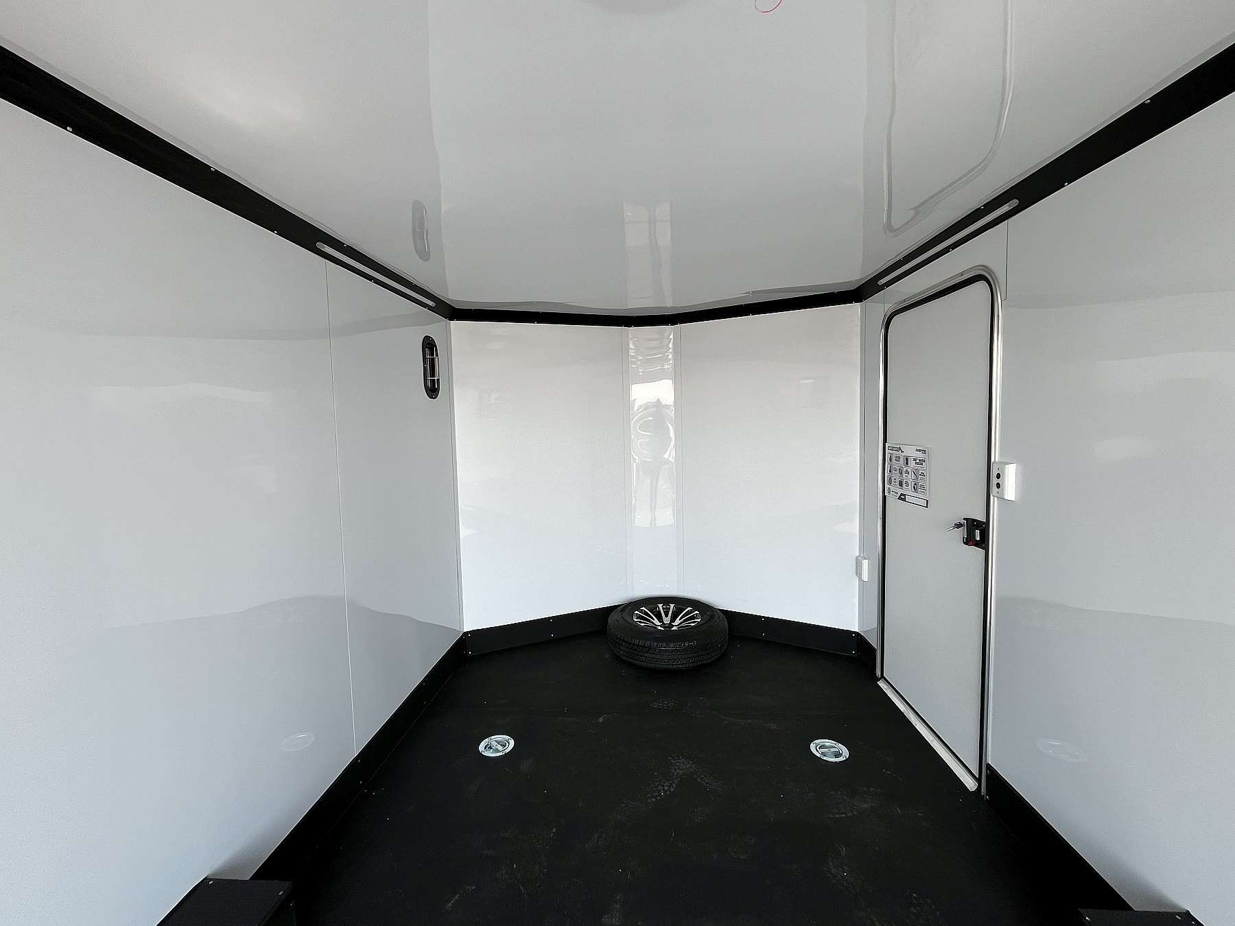 2026 Royal 8.5'x18' XR Package Enclosed Cargo Trailer