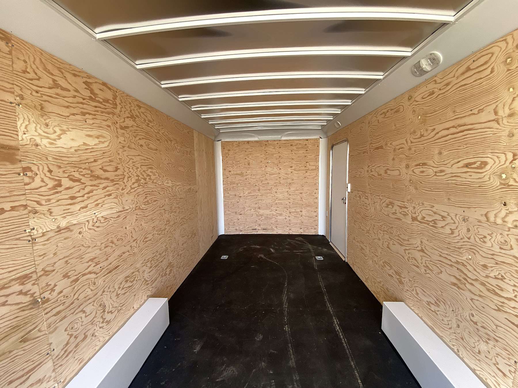 2026 Royal 8.5'x20' Commercial Enclosed Trailer