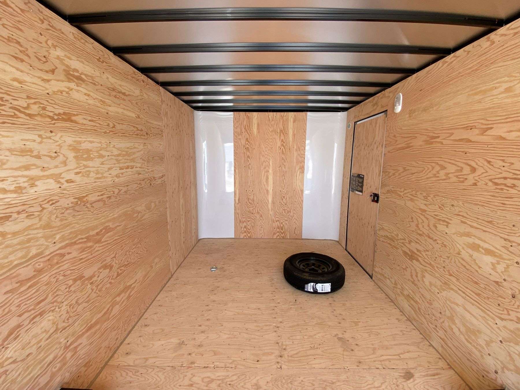 2026 Royal 8.5'x20' Enclosed Flat Front Cargo Trailer