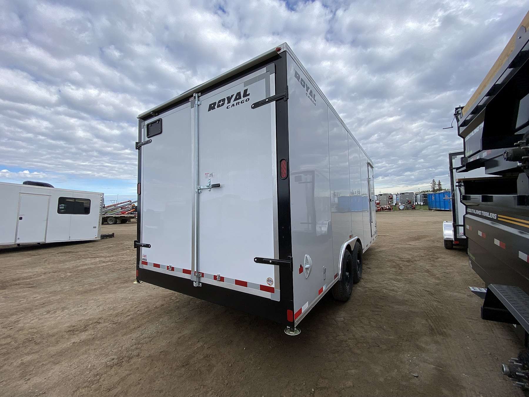 2026 Royal 8.5'x22' Enclosed Cargo w/ Torsion Axles